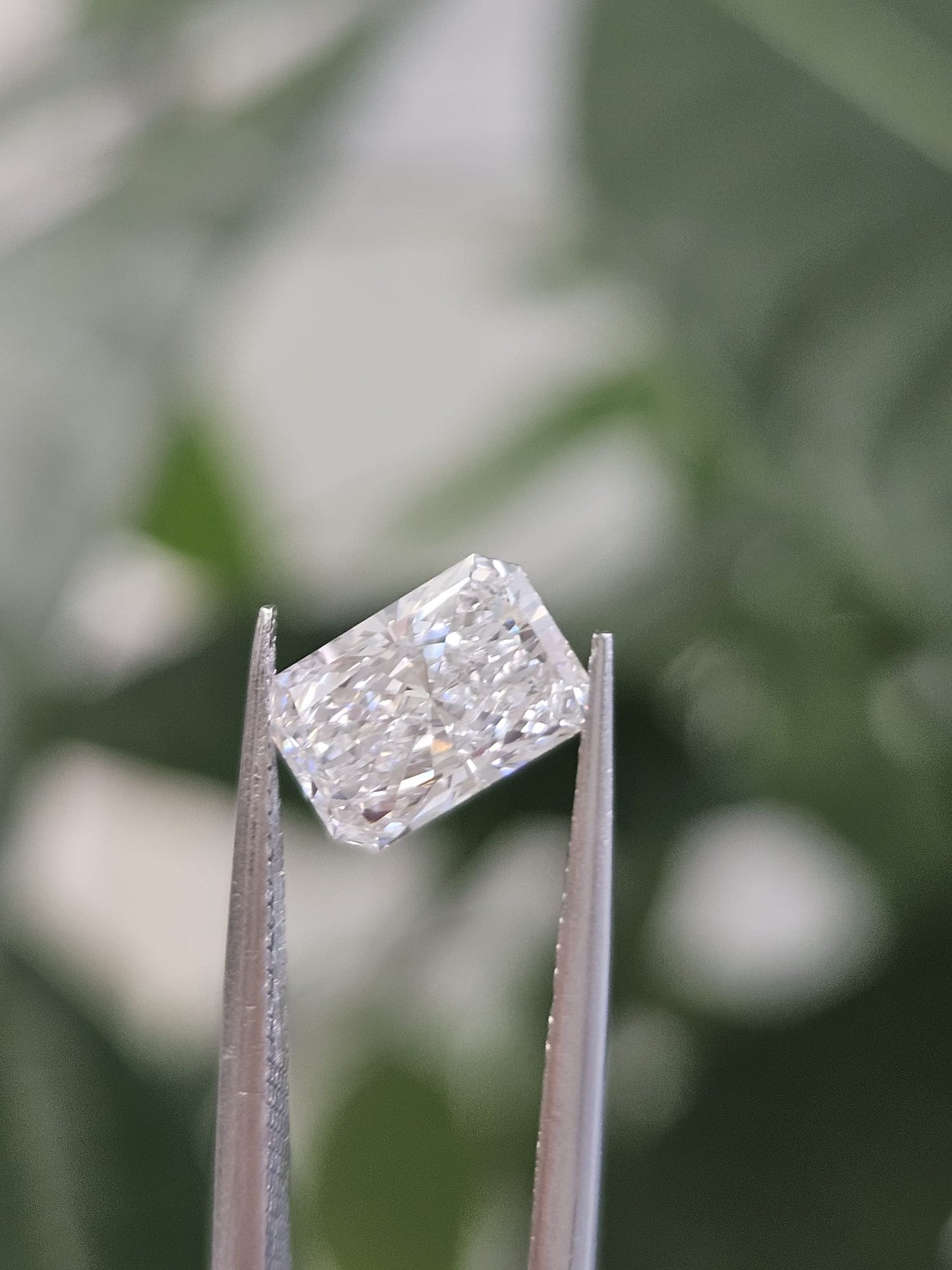 IGI 1.03CT RADIANT E VVS2