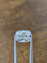 IGI 2.74CT OEC. LONG CUSHION E VS1