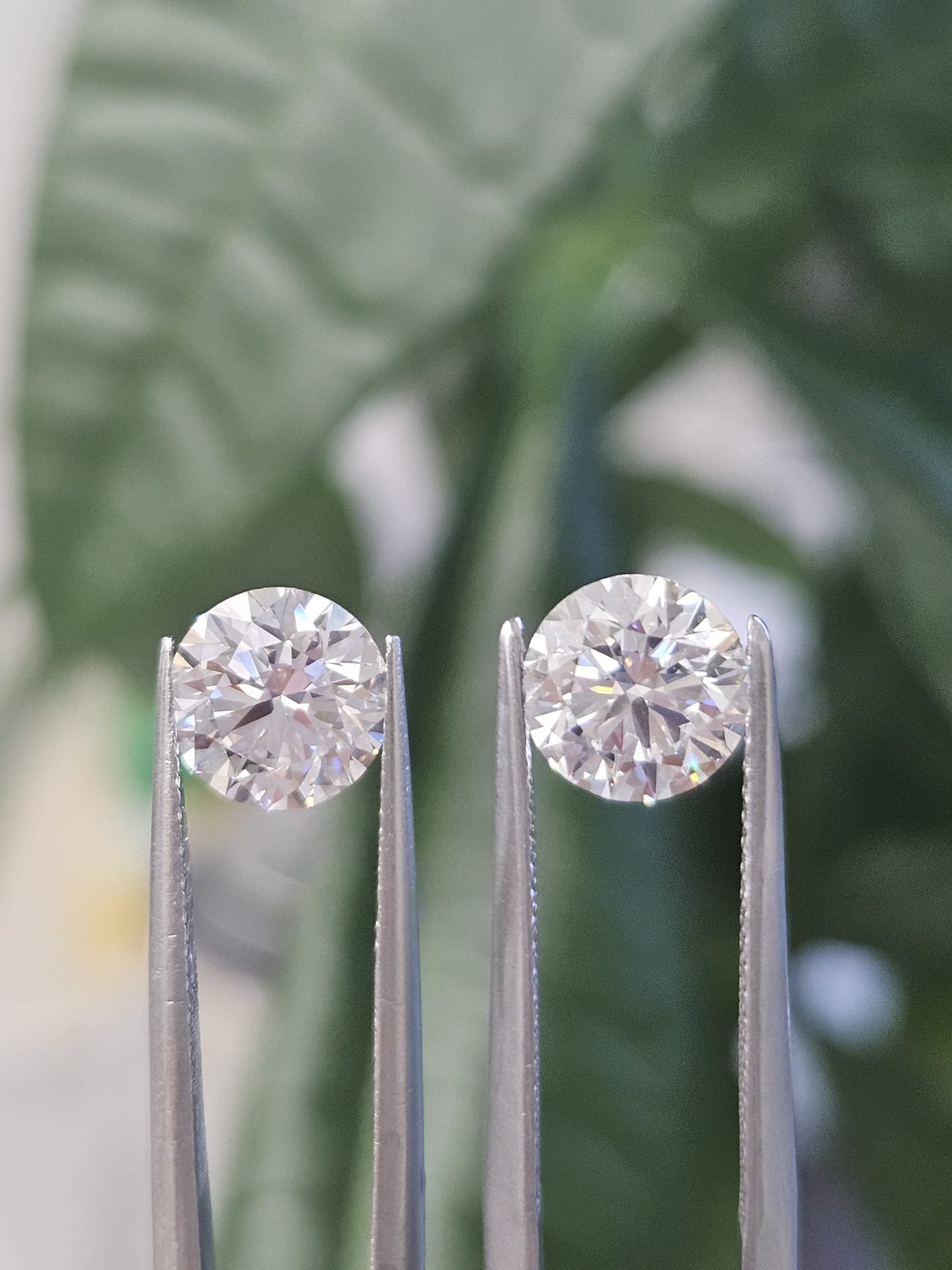 IGI 1.55CT ROUND PAIR D VVS2