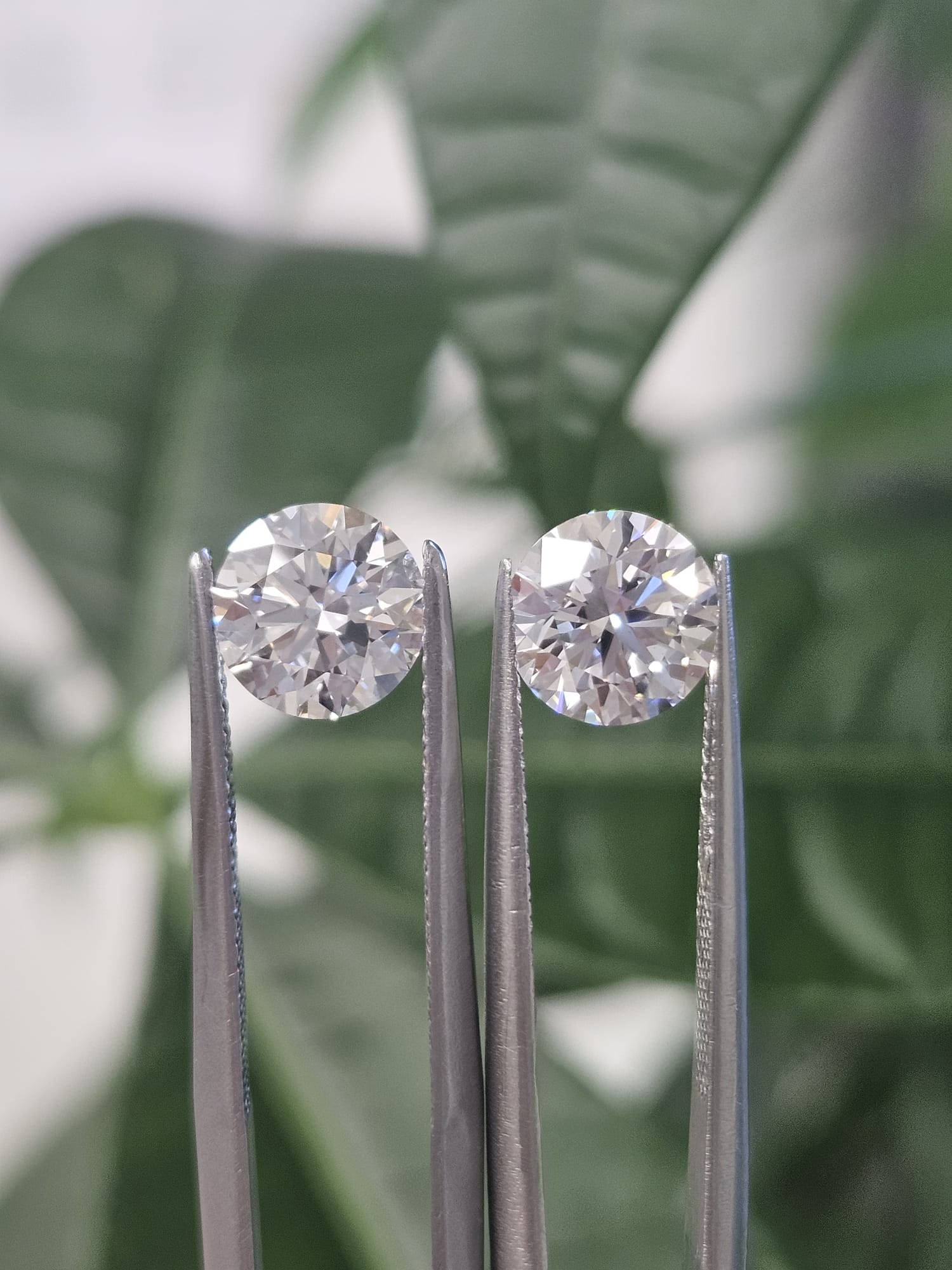 IGI 1.50CT ROUND PAIR D VS1