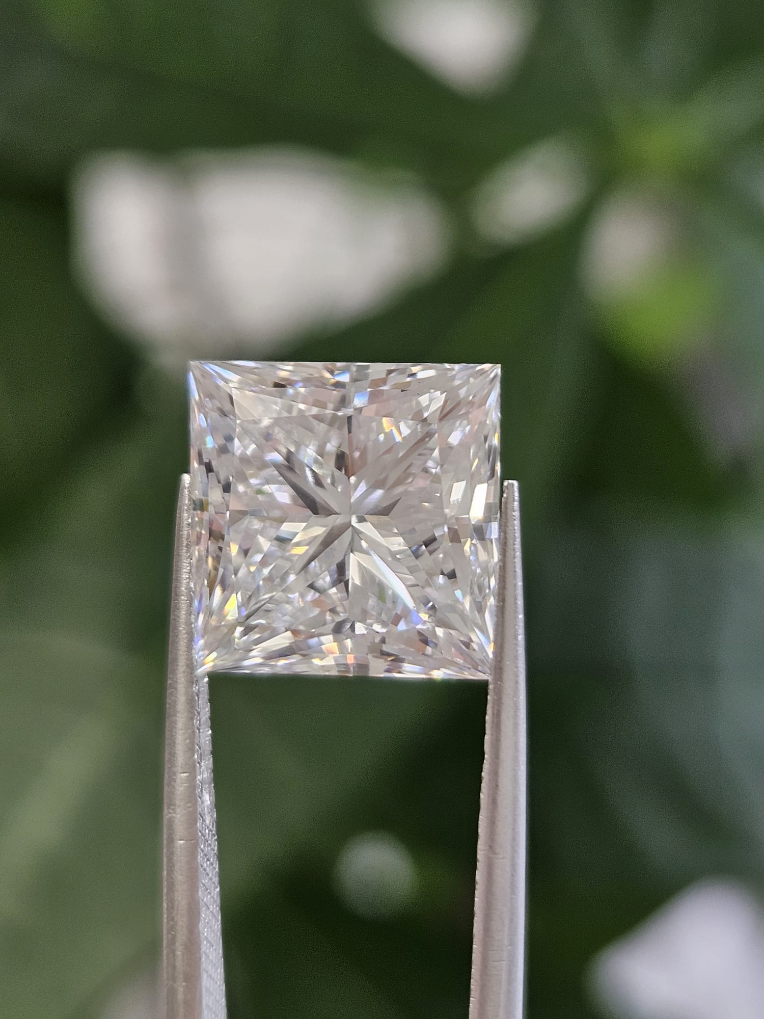 IGI 6.76CT PRINCESS F VS1