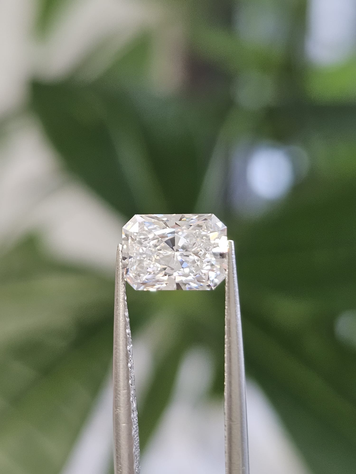 1.06CT RADIANT E VS1