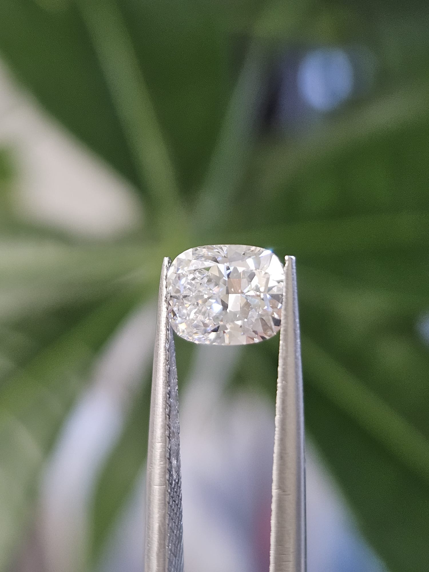 1.01CT CUSHION D VVS2