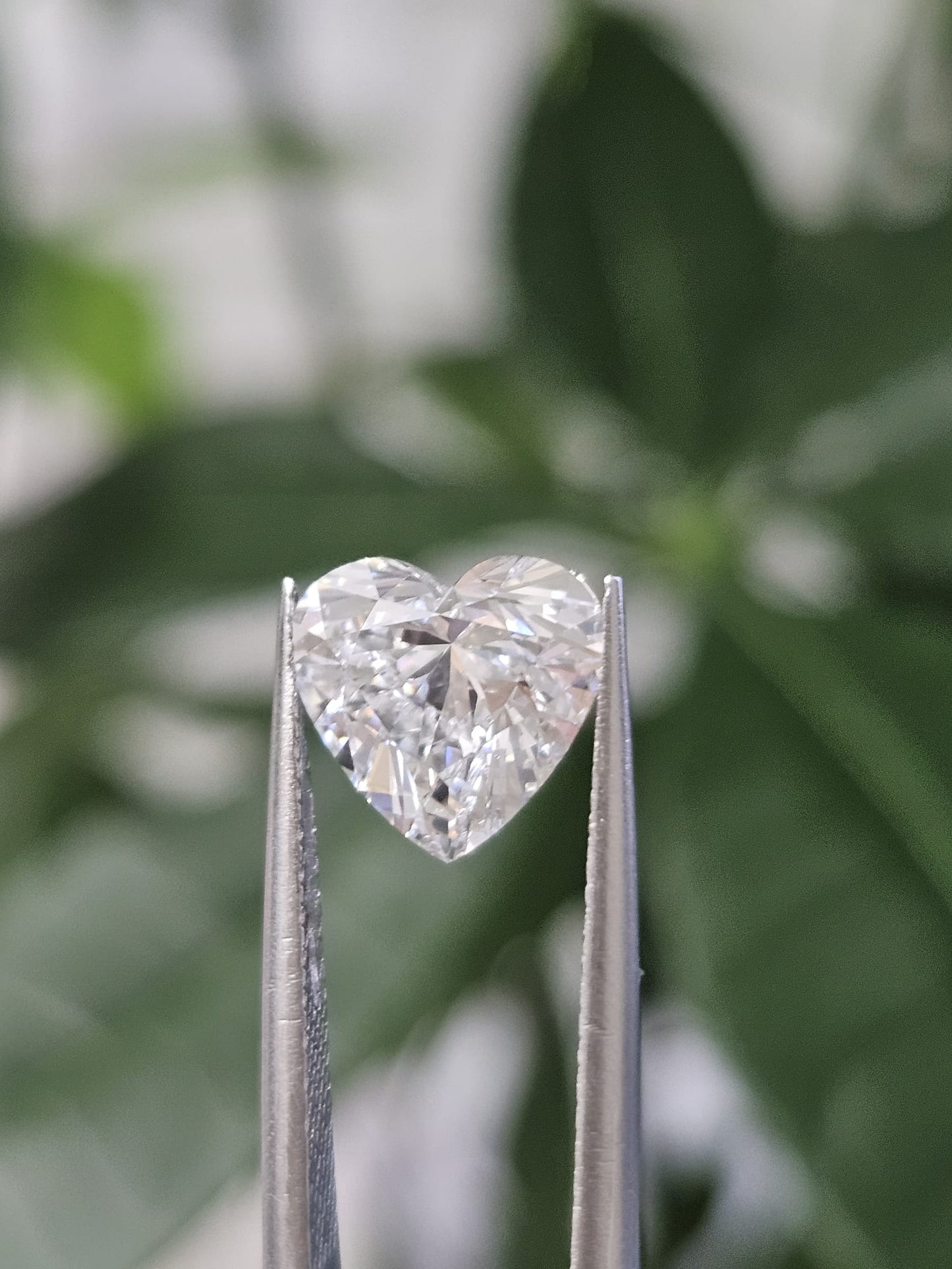 2.01CT HEART D VS1