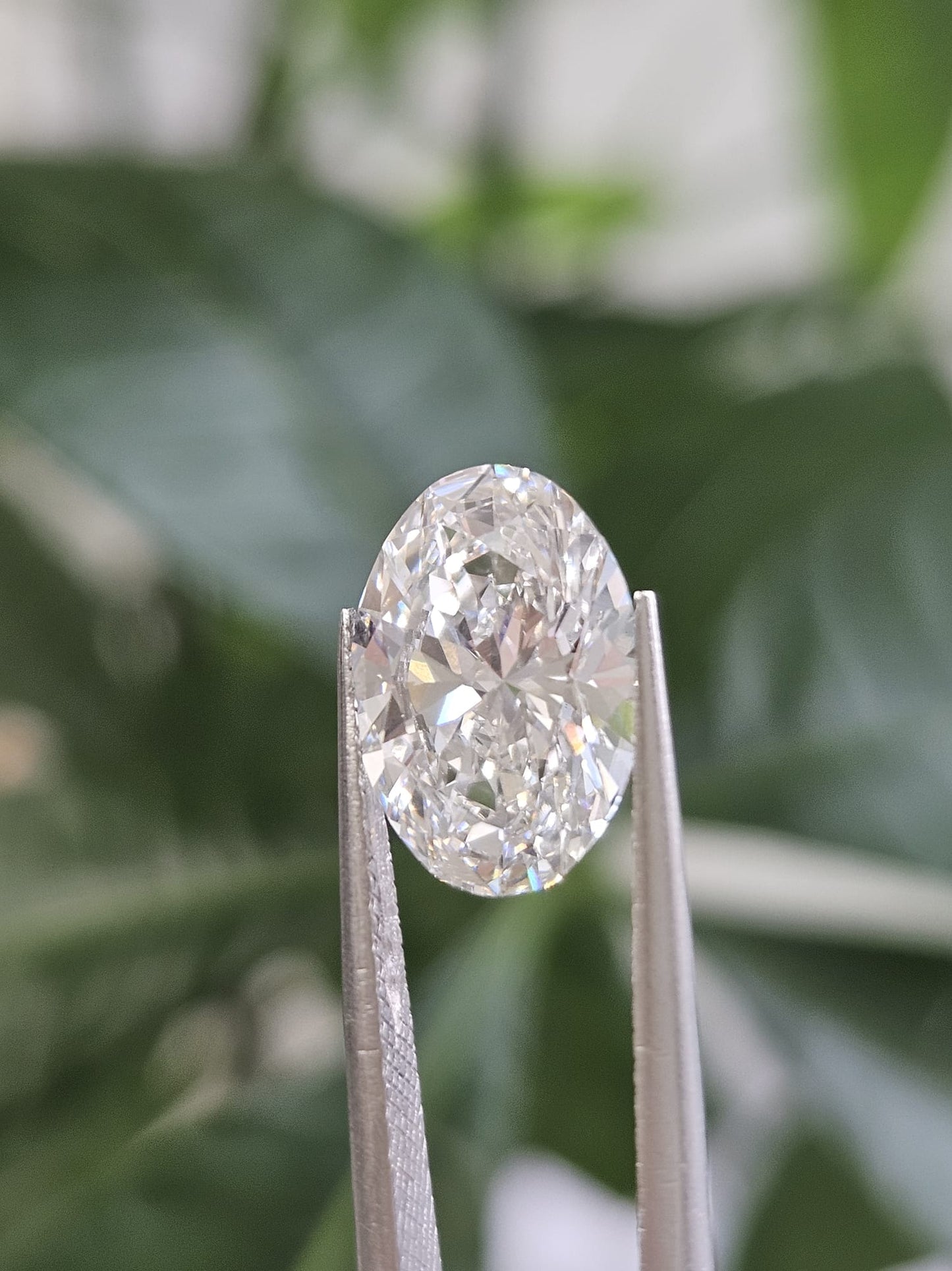 IGI 3.02CT OVAL F VS2