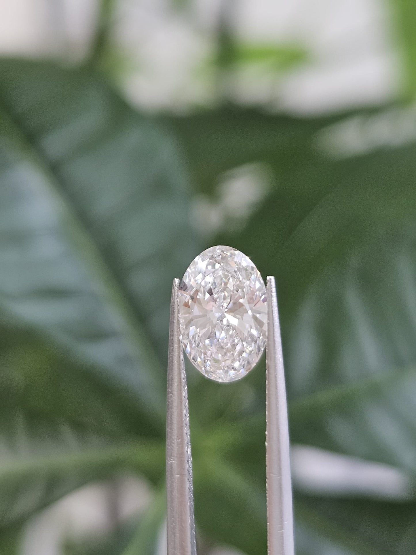 IGI 1CT OVAL E VS2