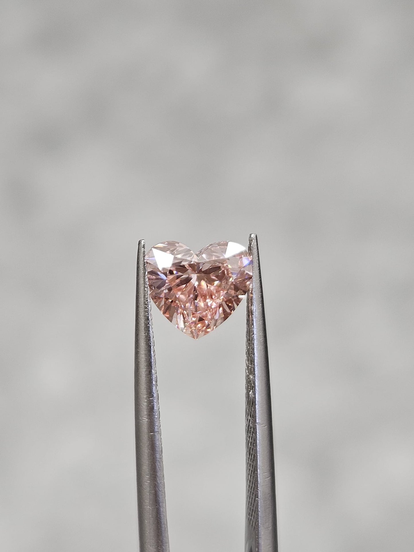 IGI 1.04CT HEART FANCY VIVID PINK VVS2