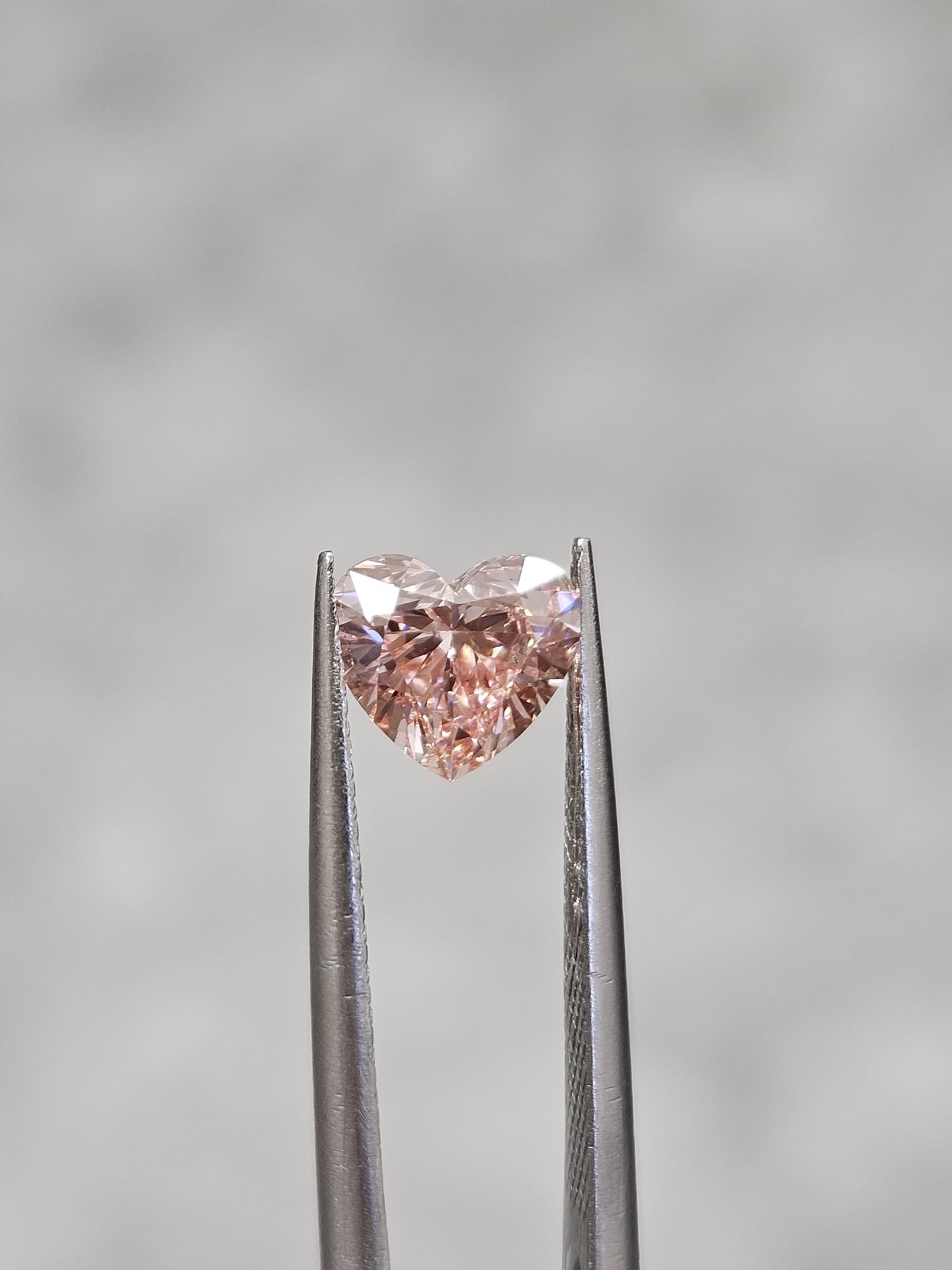 IGI 1.04CT HEART FANCY VIVID PINK VVS2