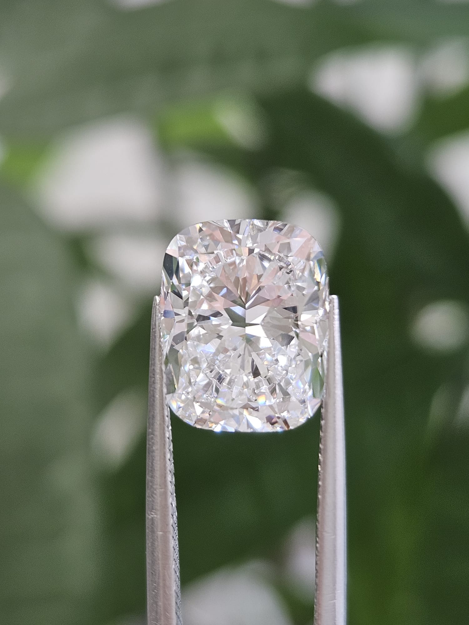 IGI 4CT CUSHION D VS1