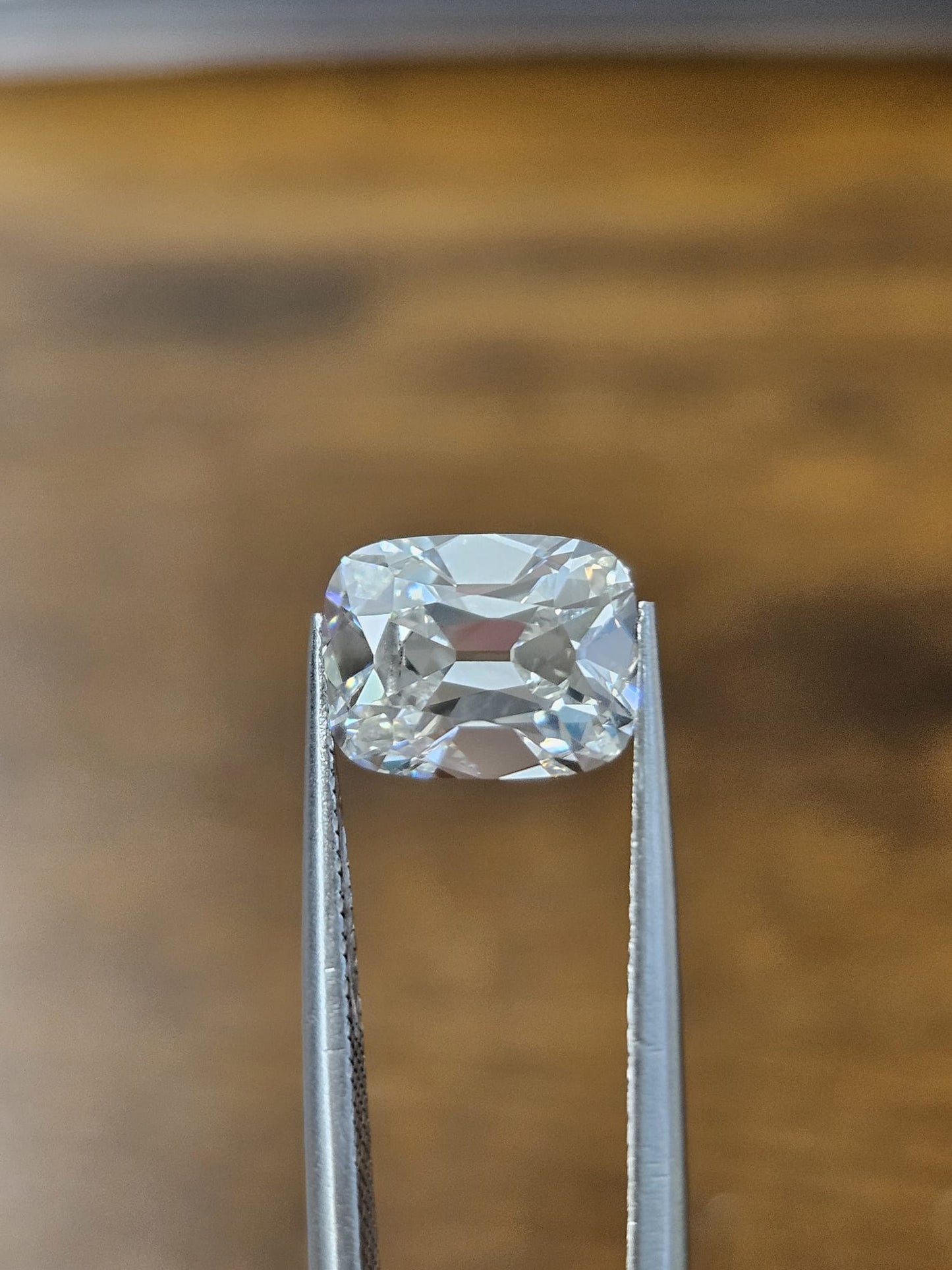 IGI 2.10CT OMC E VVS2