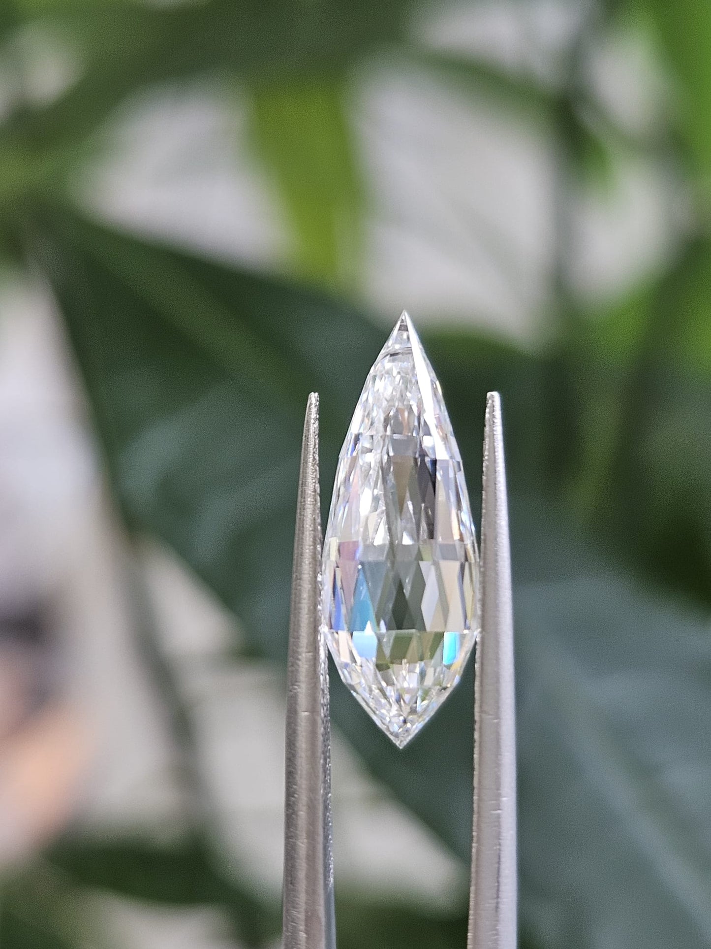 IGI 4.41CT ANTIQUE PEAR H VVS2