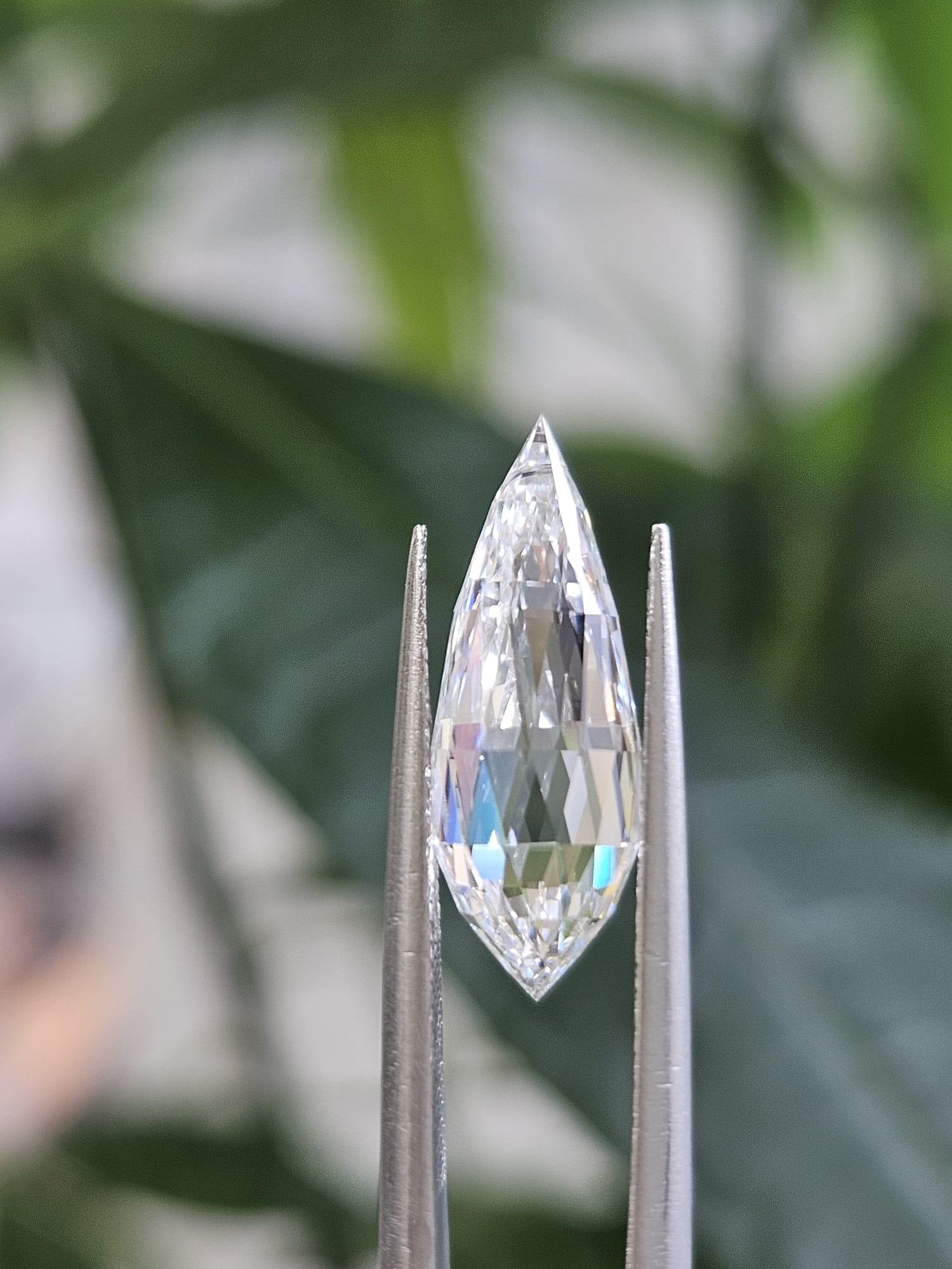 IGI 4.41CT ANTIQUE PEAR H VVS2