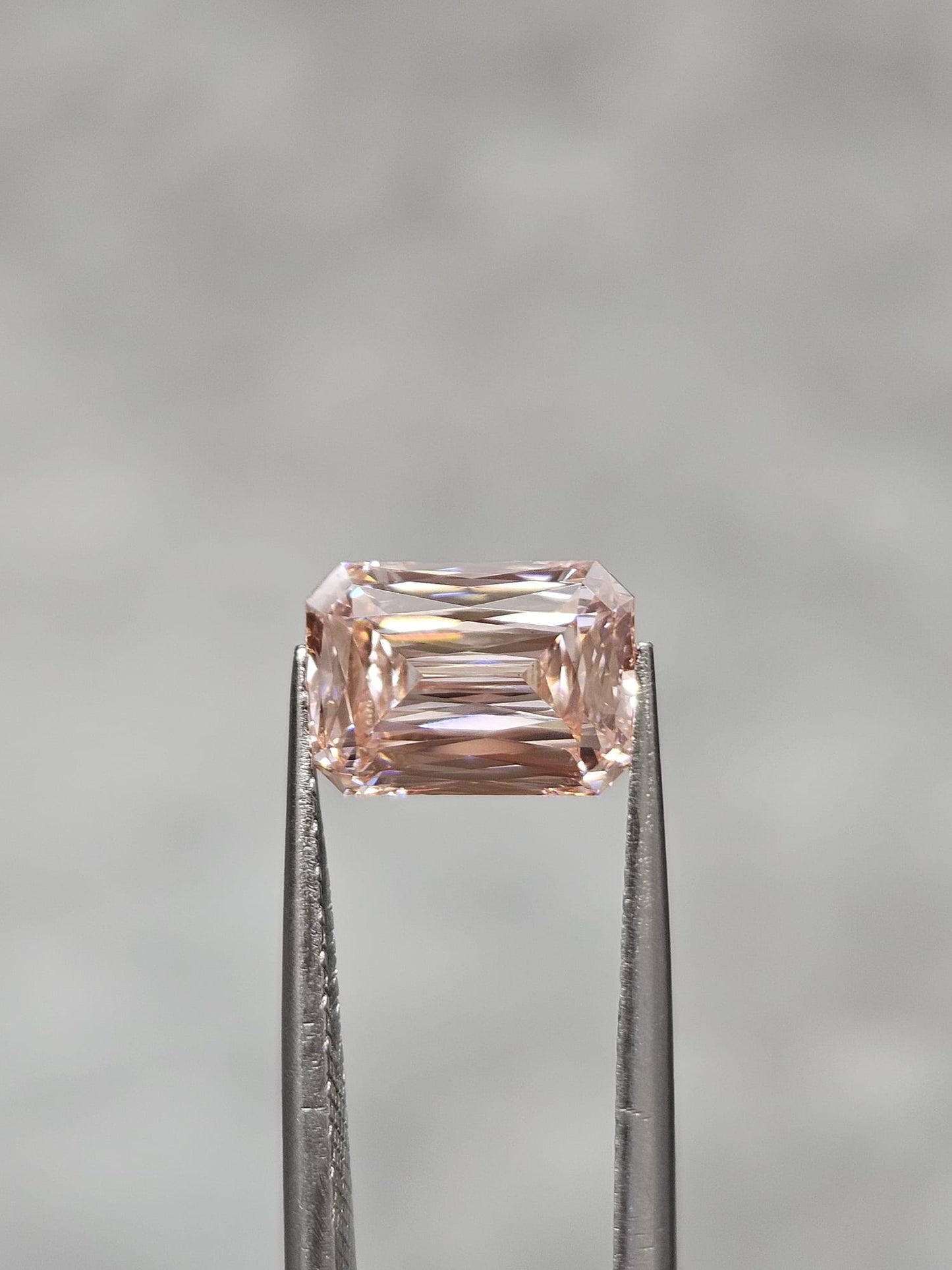 IGI 2.01CT RADIANT FANCY INTENSE PINK VS1