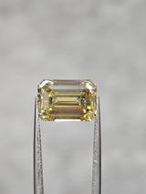 IGI 4.65CT EMERALD FANCY INTENSE YELLOW VS1
