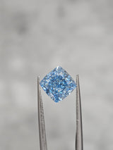 IGI 3.06CT SQUARE CUSHION FANCY VIVID BLUE VS1