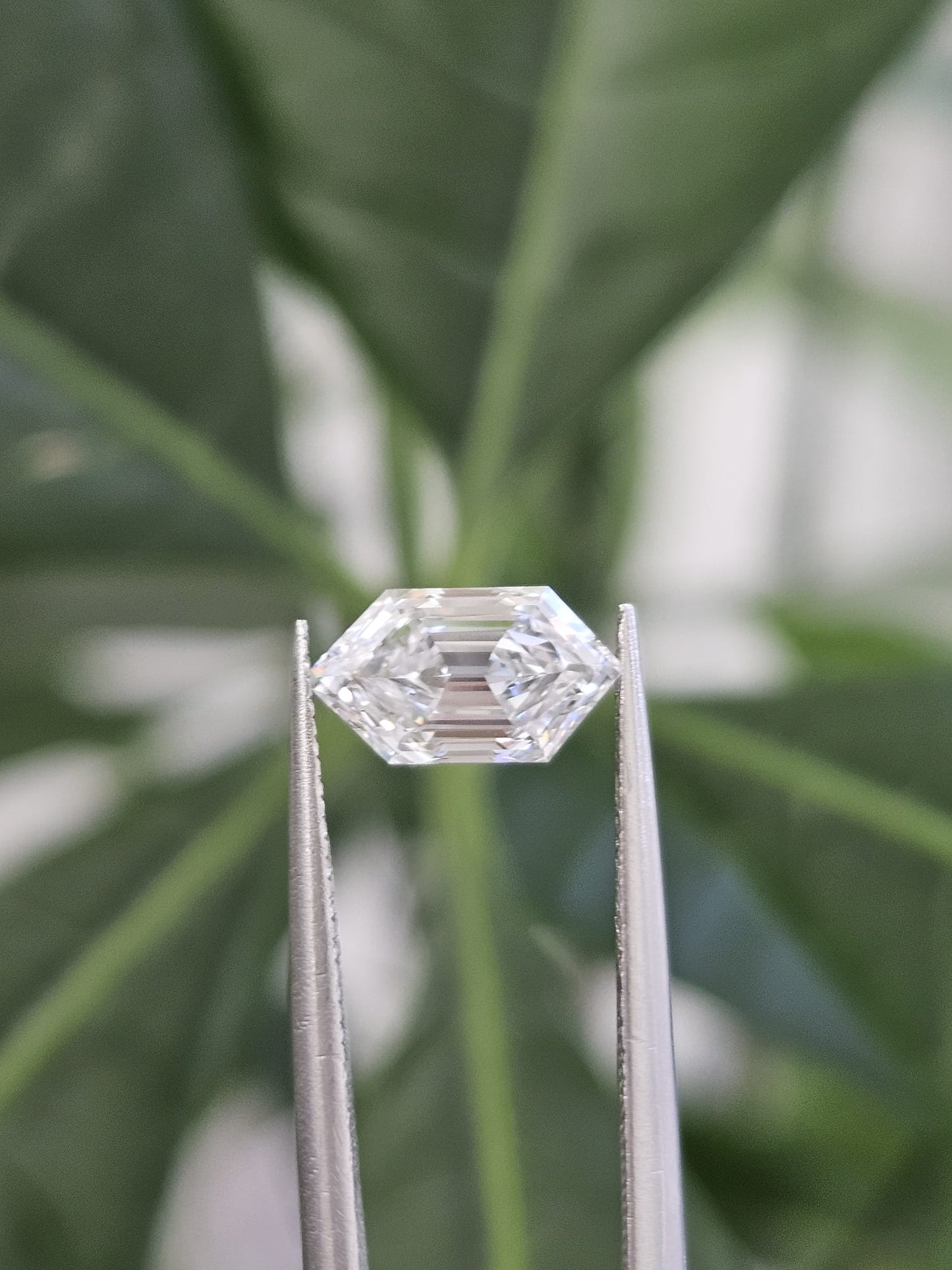 IGI 1.01CT HEXAGONAL E VS1