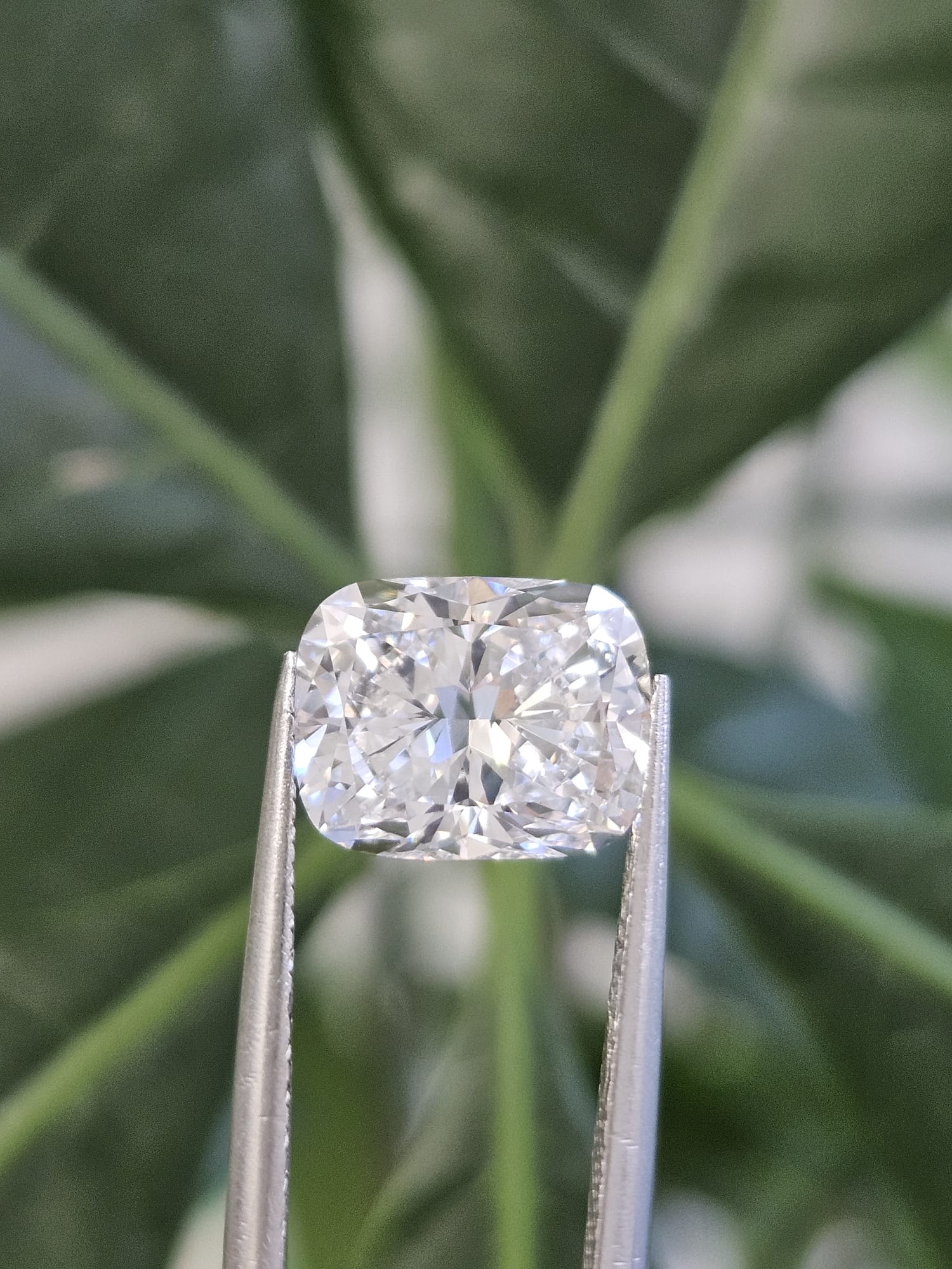 IGI 2.50CT CUSHION D VS1