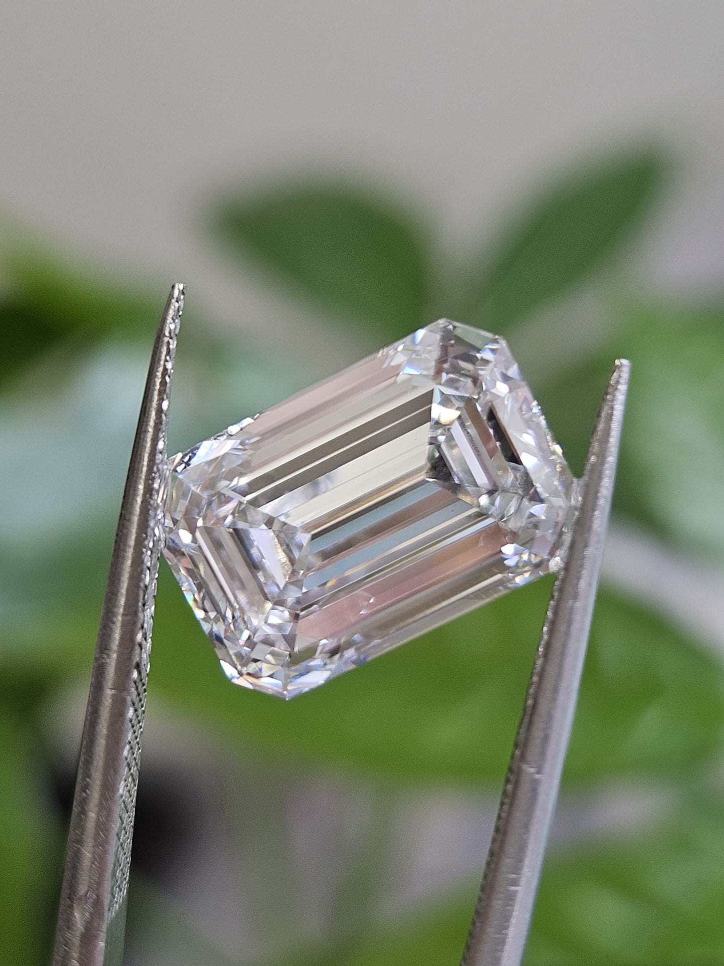 IGI 5.07CT EMERALD D VVS2