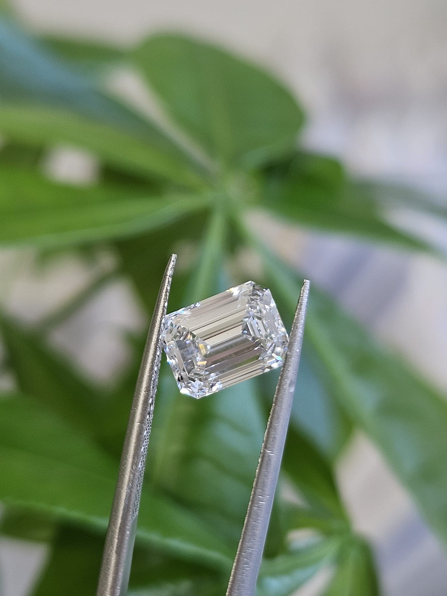 IGI 2.03CT EMERALD D VS2