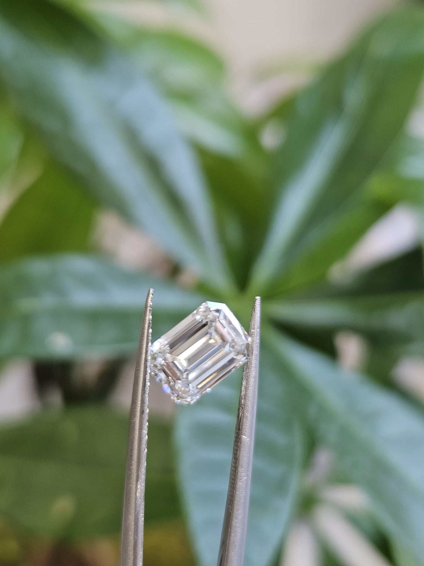 IGI 2.01CT EMERALD F VS2
