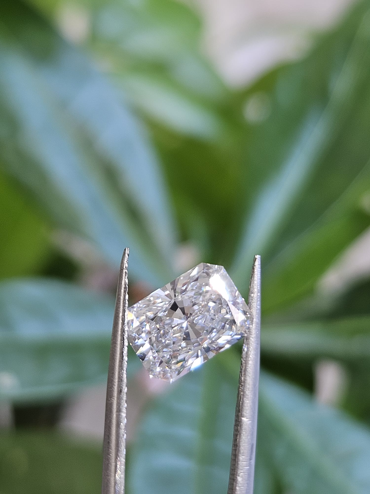 IGI 2.01CT RADIANT F VVS2