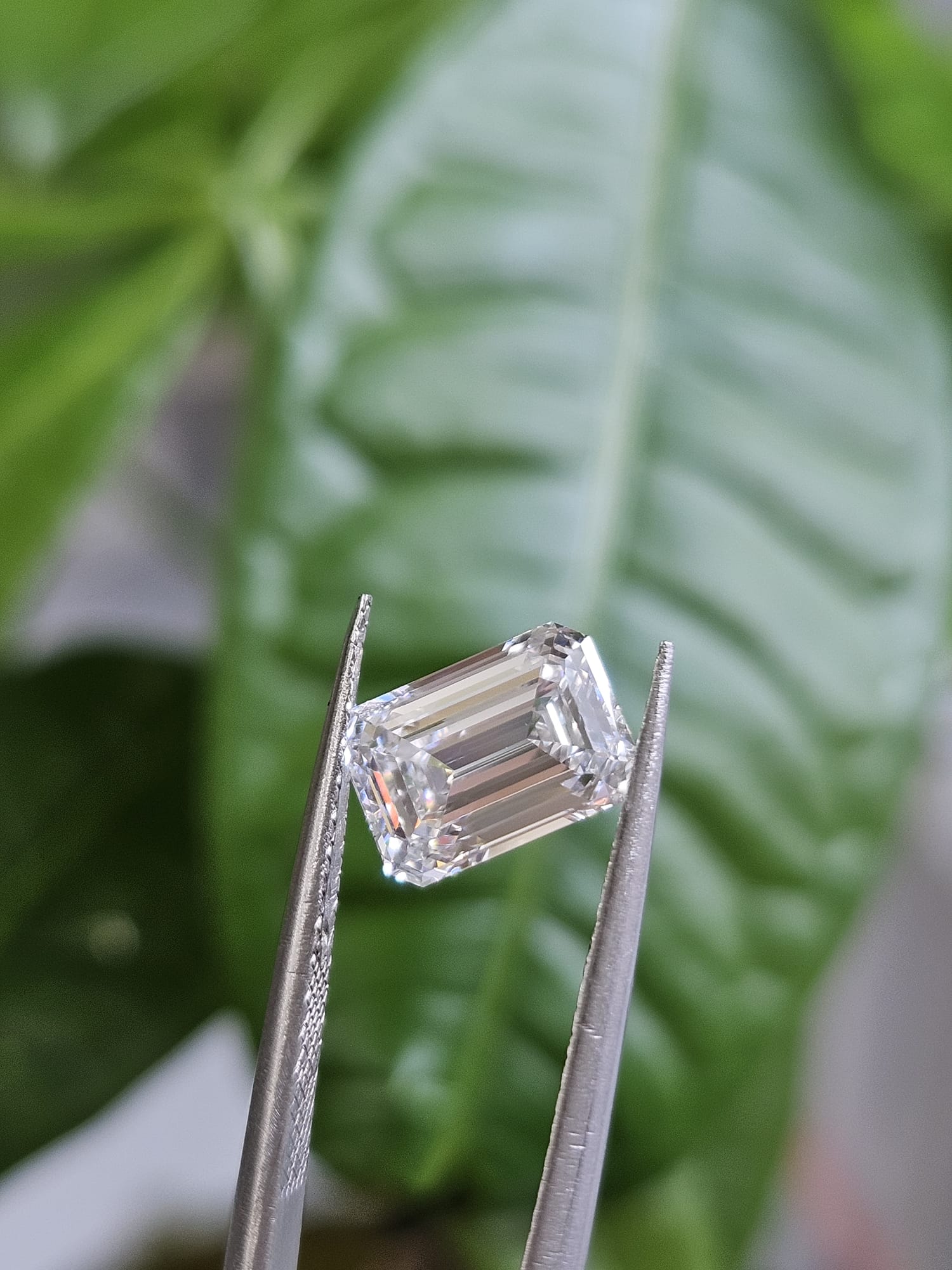 IGI 2.03CT EMERALD E VS2
