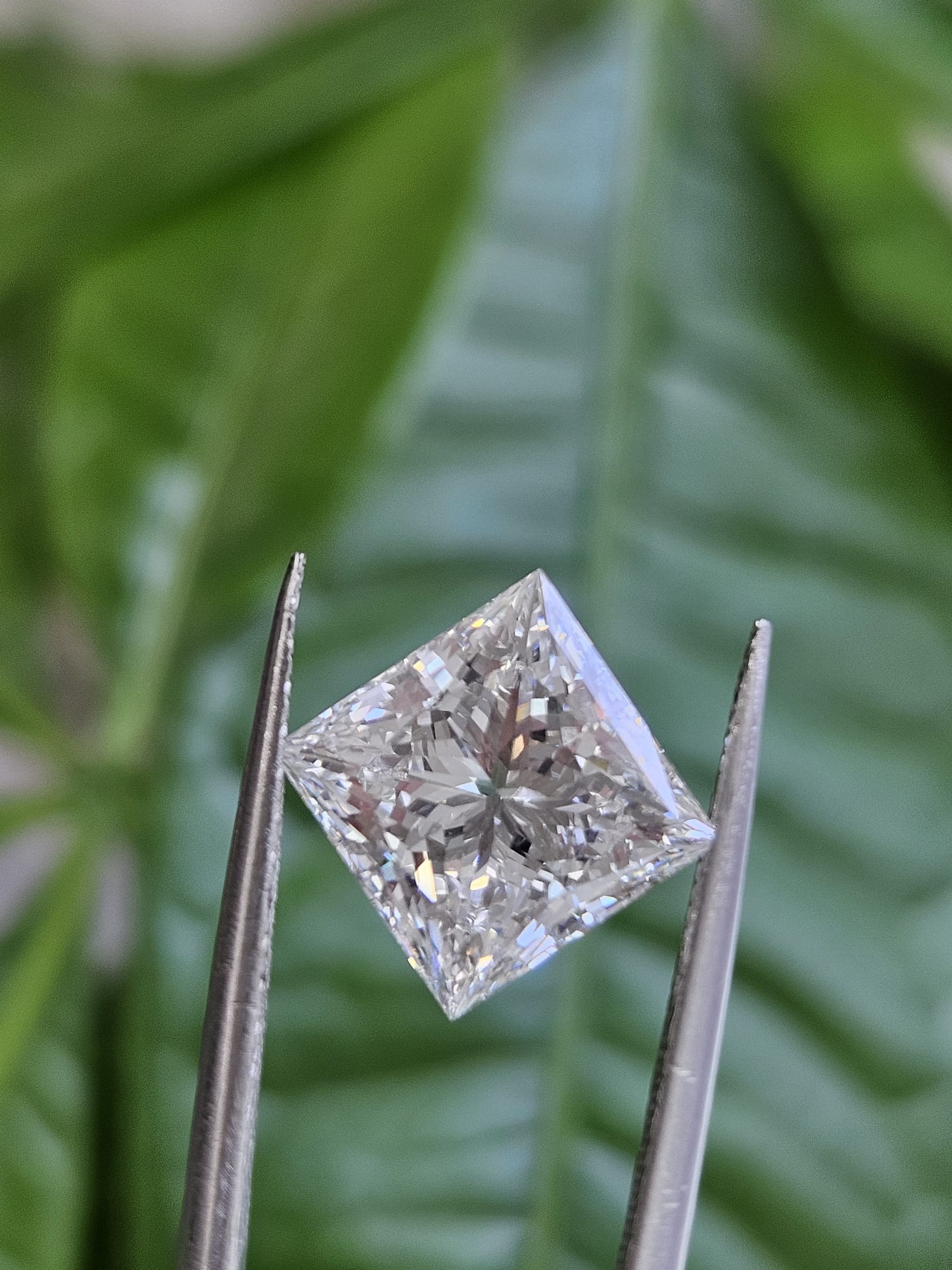 IGI 3.80CT PRINCESS G VVS2