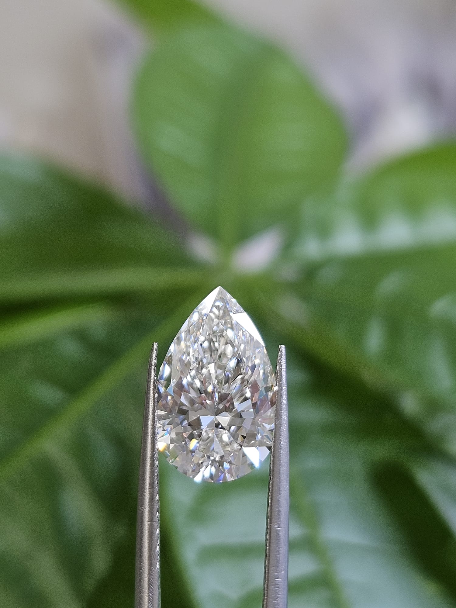IGI 3.54CT PEAR G VVS2