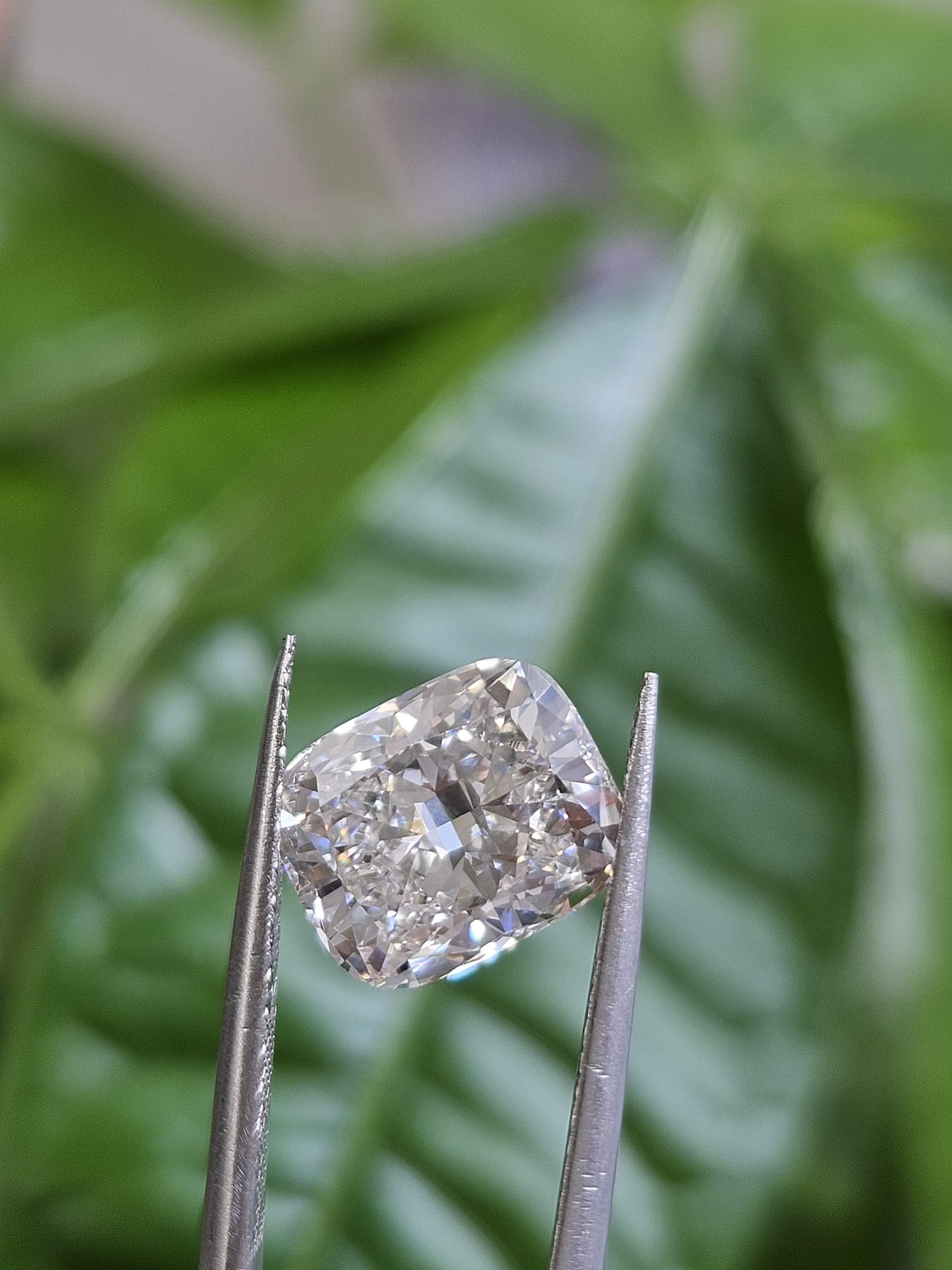 IGI 3.55CT CUSHION G VVS2
