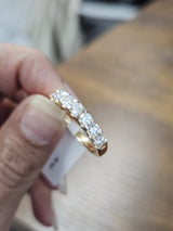 1.01ct Yellow Gold Round Lab Diamond Band
