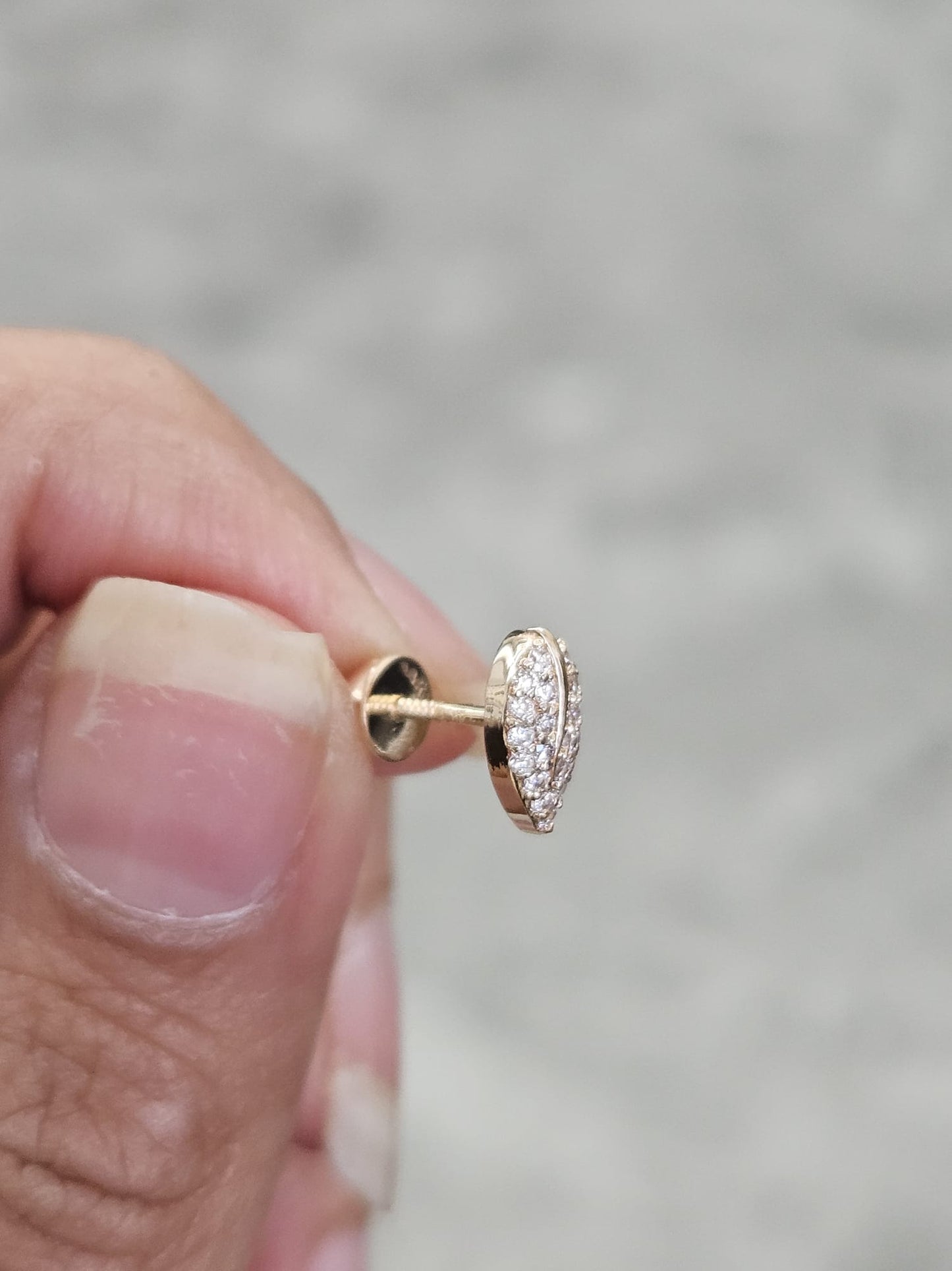 0.08ct Yellow Gold Lab Diamond Earring