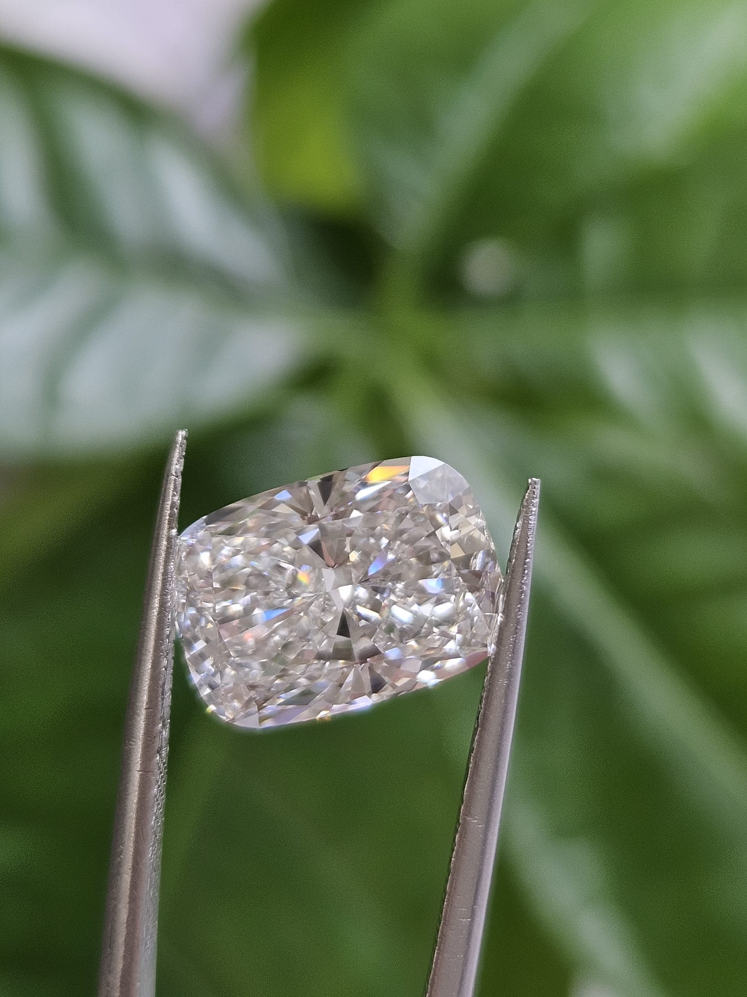 IGI 4.08CT CUSHION F VS1