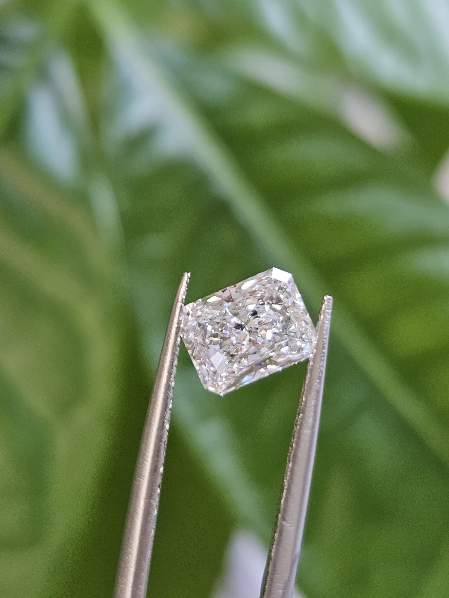IGI 1.01CT RADIANT F VS1