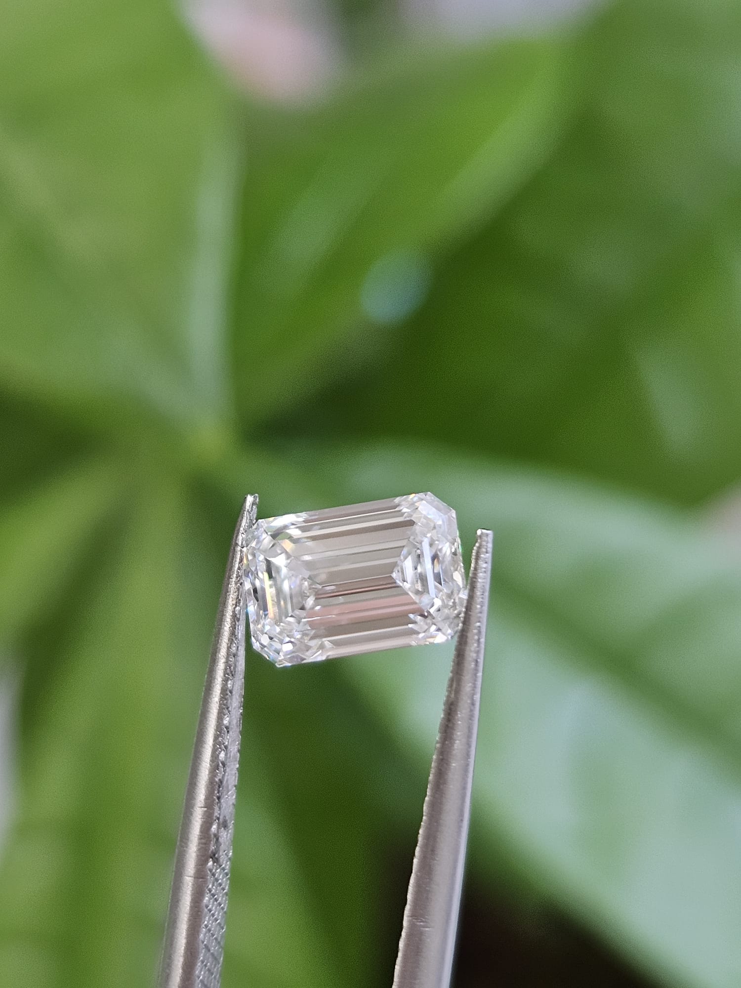 IGI 0.98CT EMERALD D VVS2