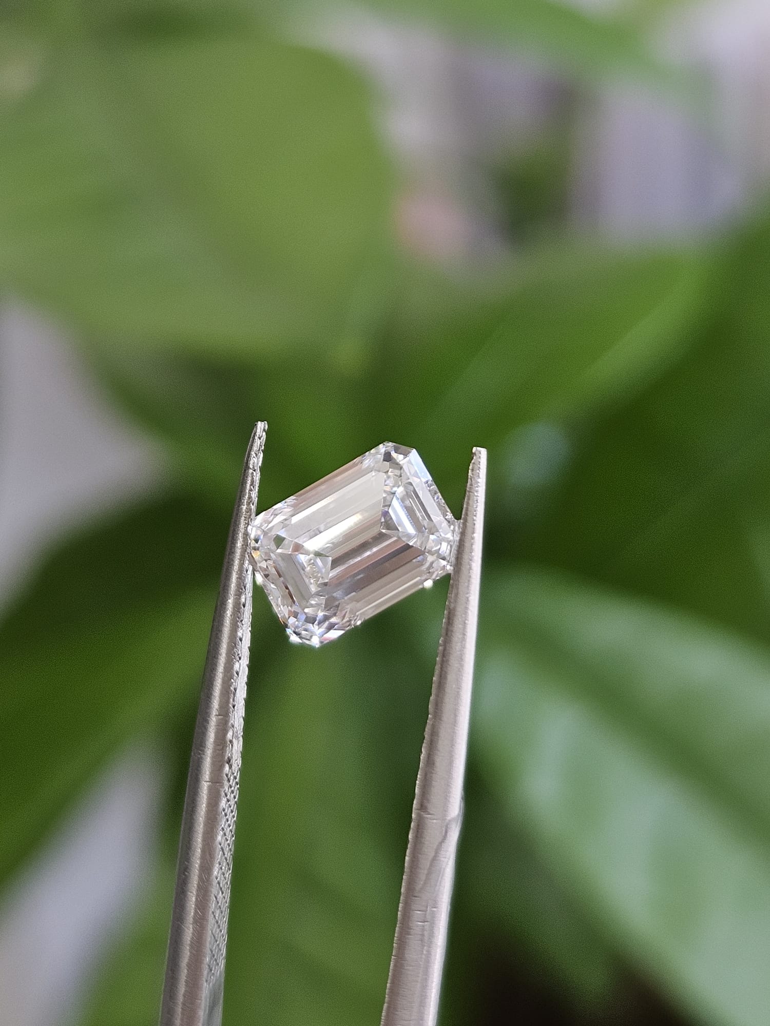 IGI 1.05CT EMERALD D VVS2