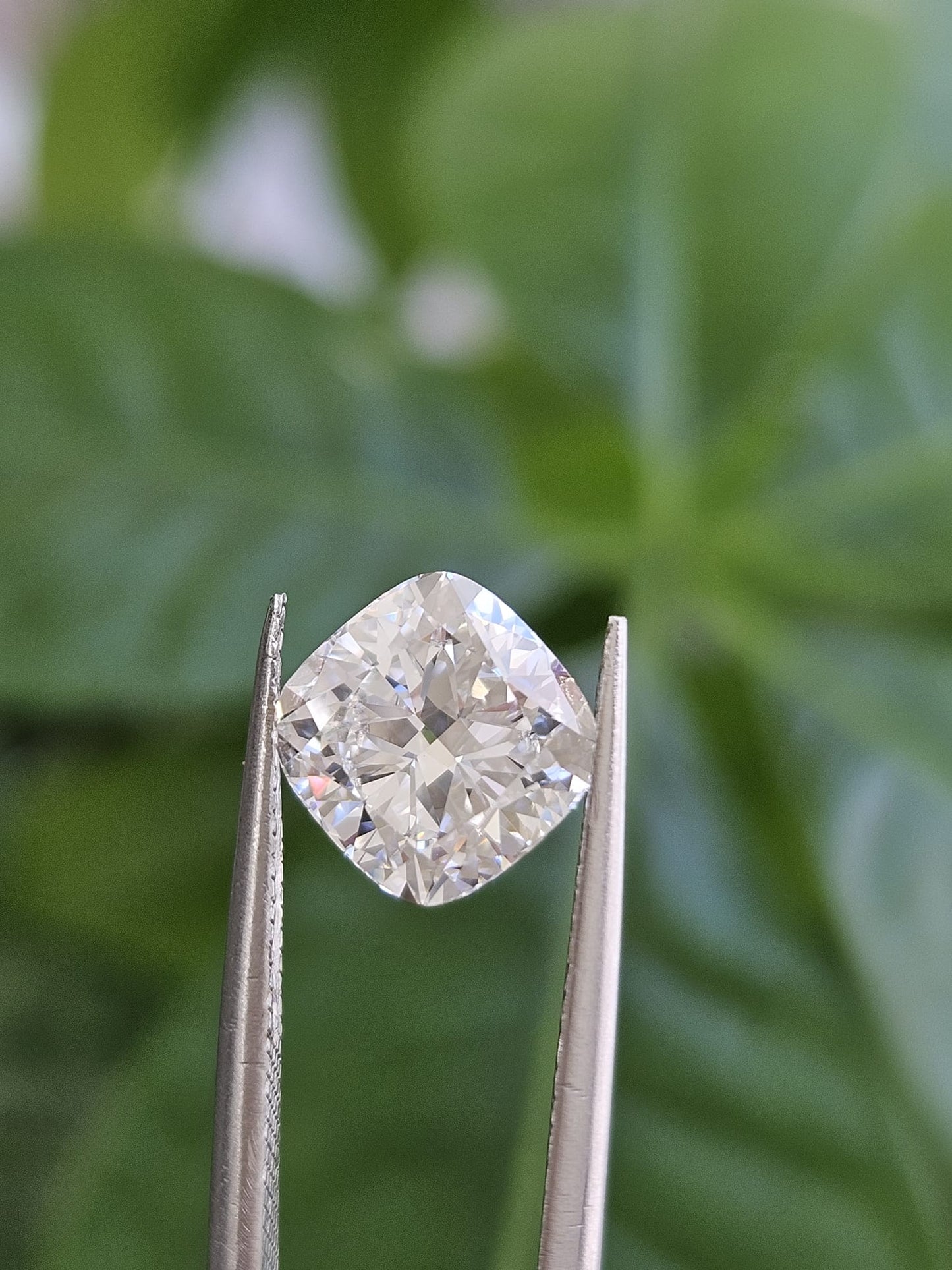 IGI 2.03CT SQUARE CUSHION E VVS2
