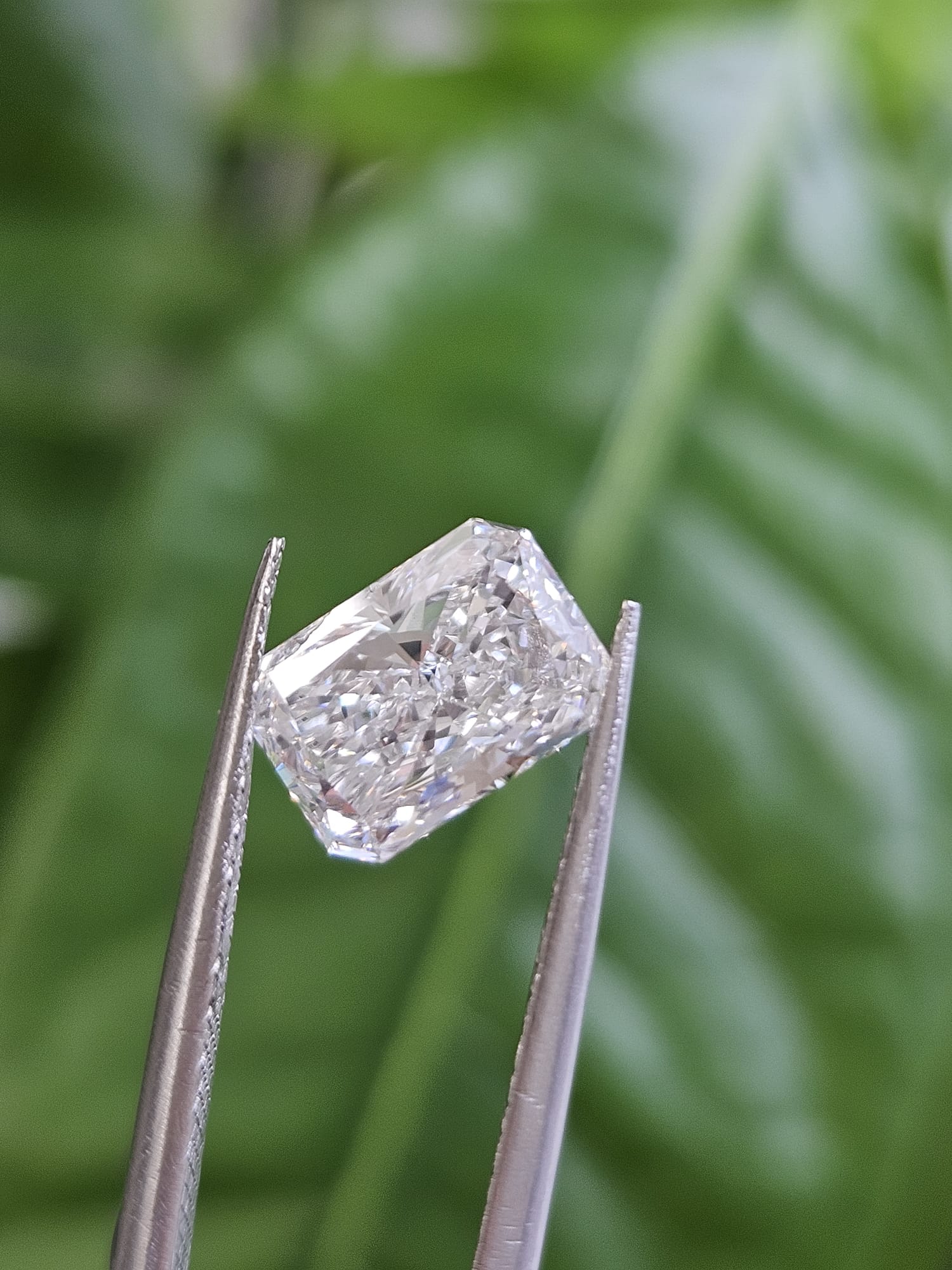 IGI 1.59CT RADIANT F VS1
