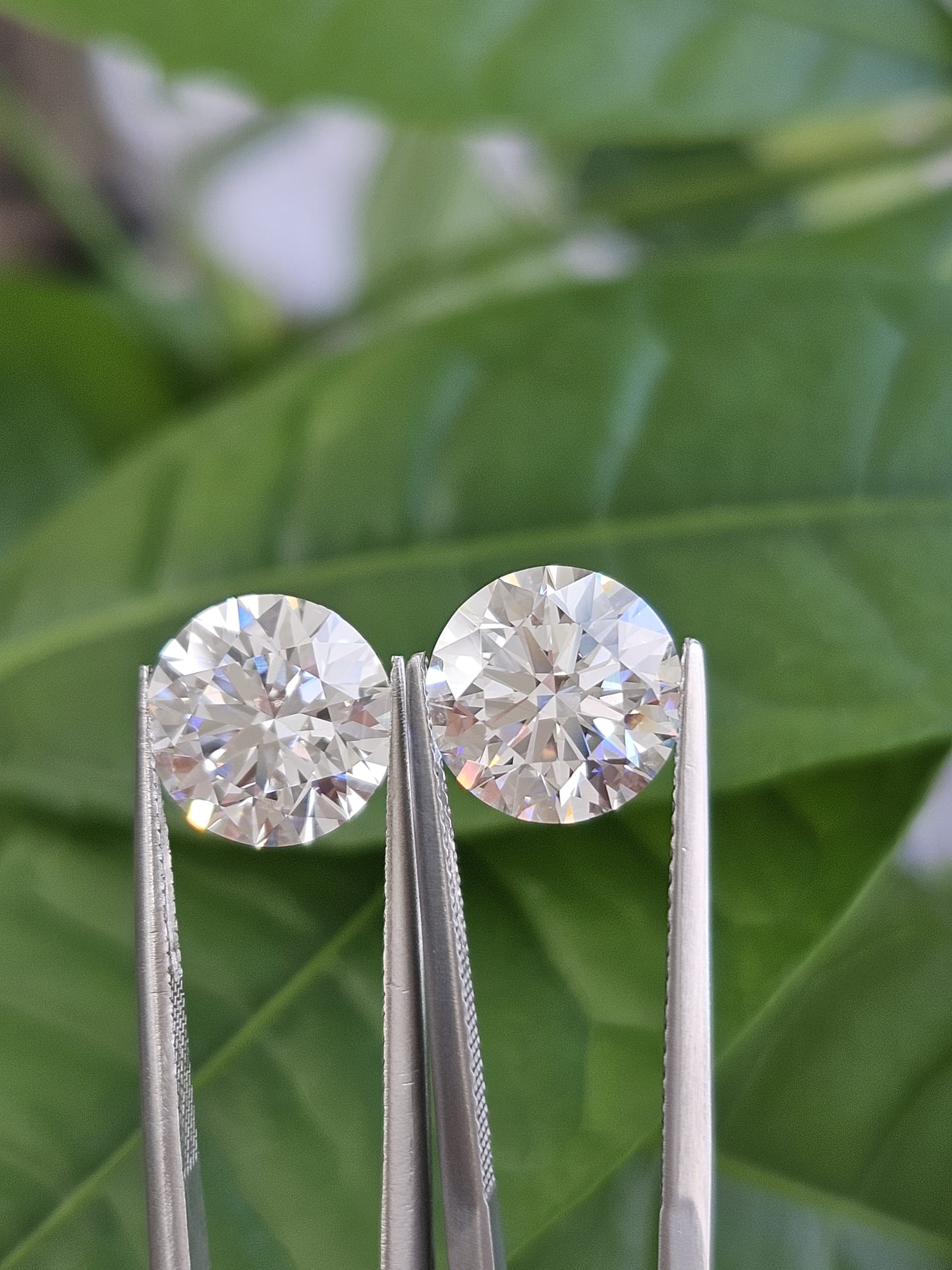 IGI 3.02CT + 3.02CT ROUND PAIR D VS1