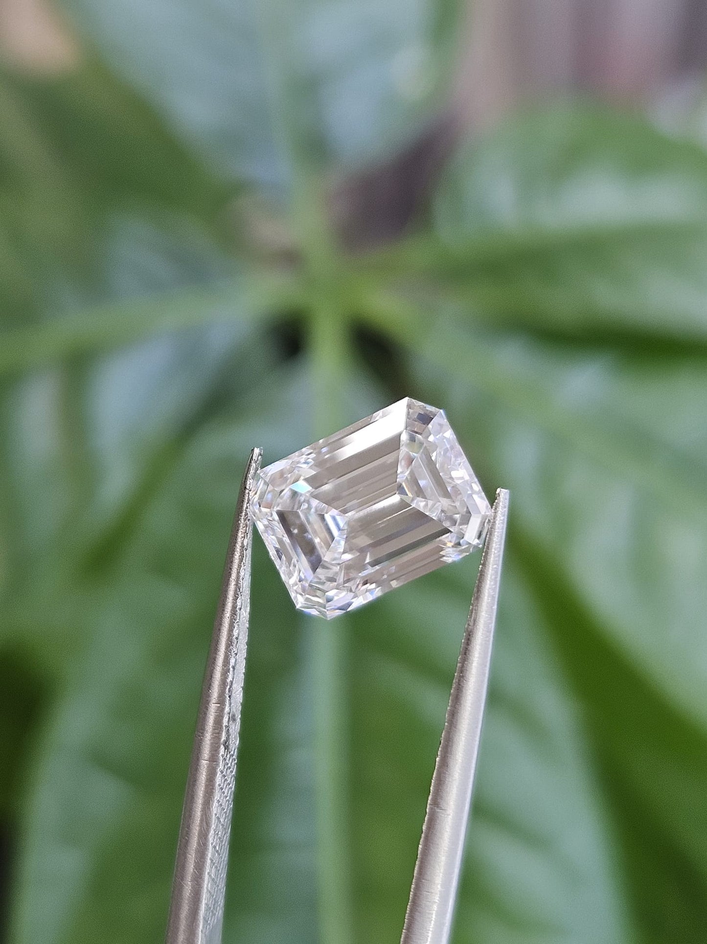 IGI 2.04CT EMERALD E VS2