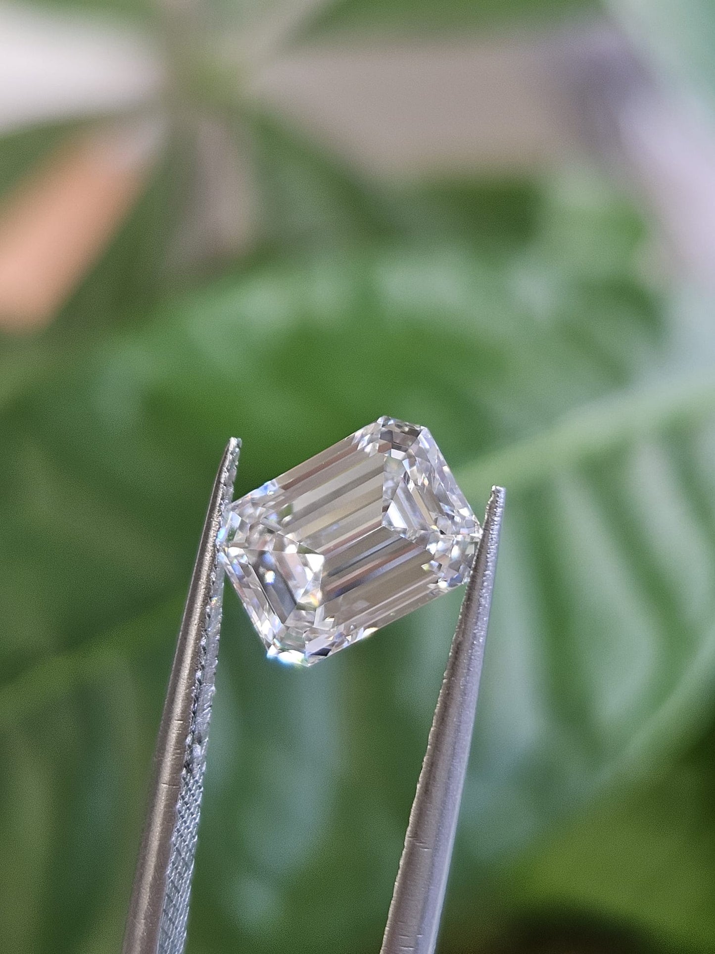 IGI 2.07CT EMERALD D VVS2