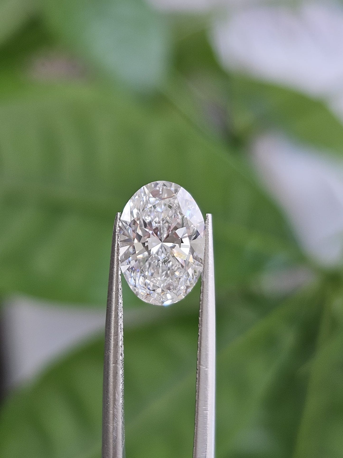 IGI 2.00CT OVAL E VVS2