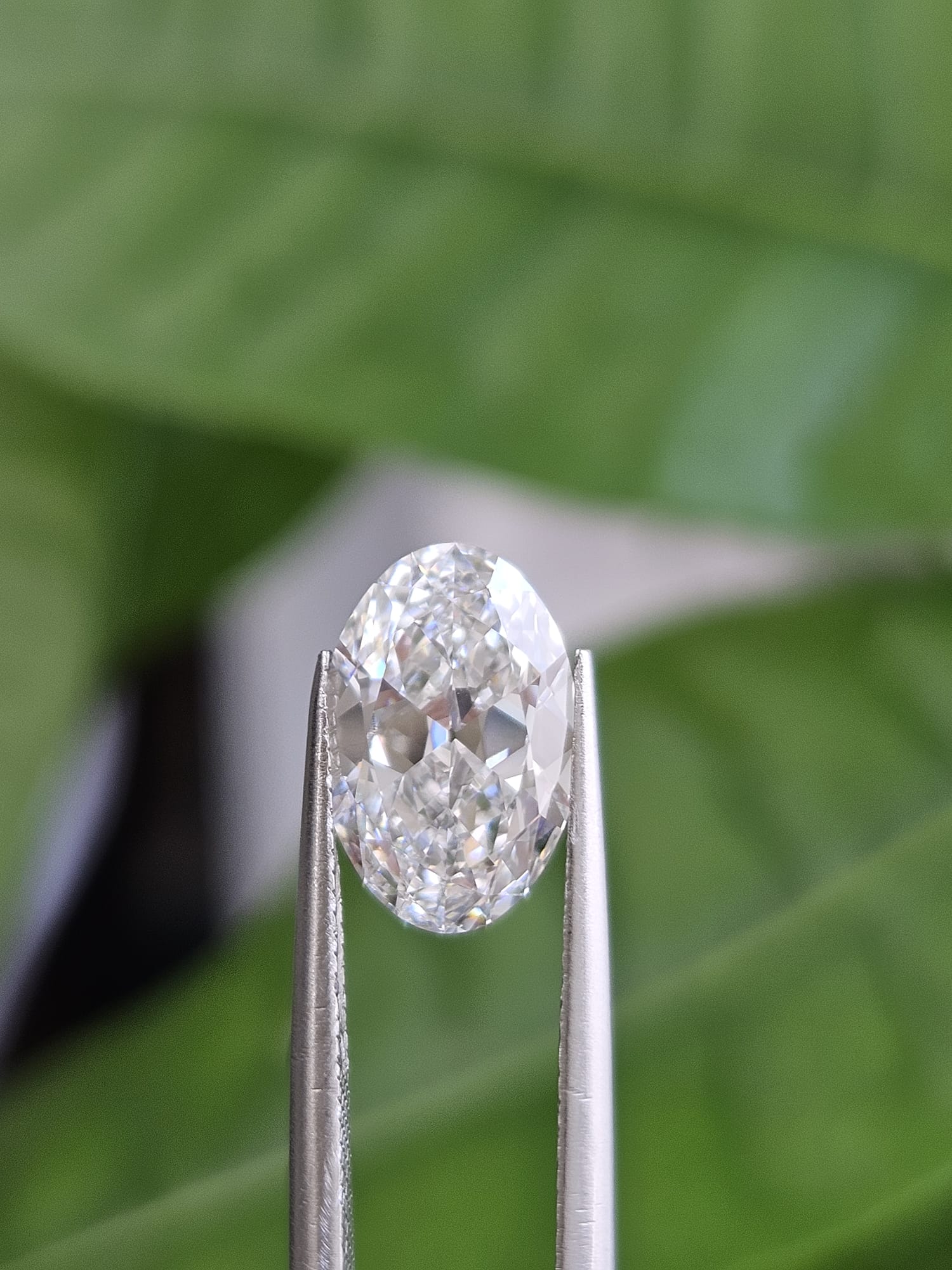 IGI 2.02CT OVAL D VVS2