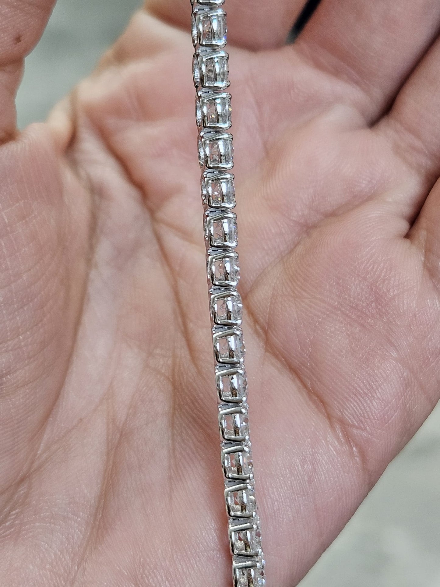 IGI 8.42ct White Gold Lab Diamond 7" Tennis Bracelet