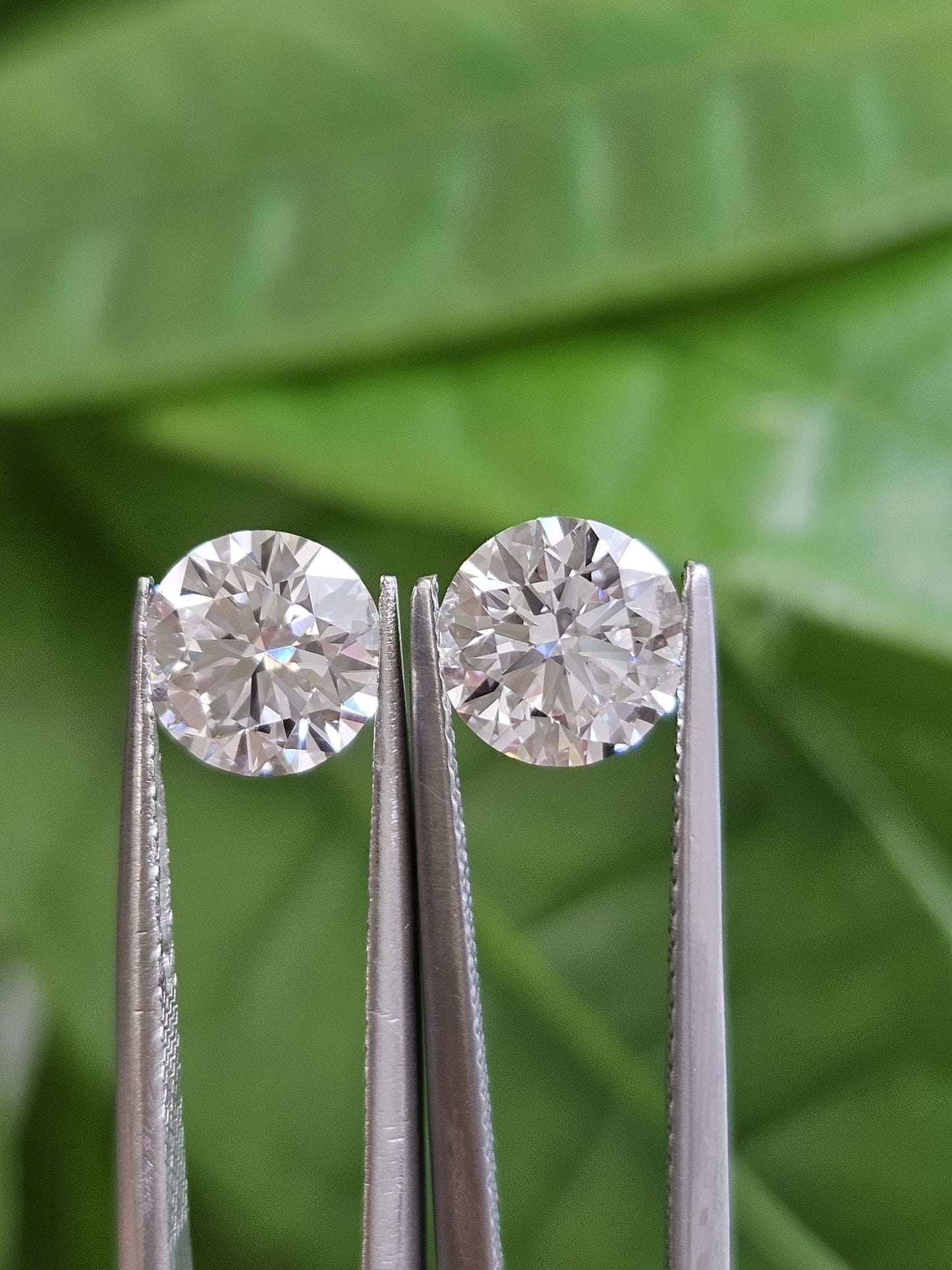 IGI 1.21CT + 1.22CT ROUND PAIR E VS1