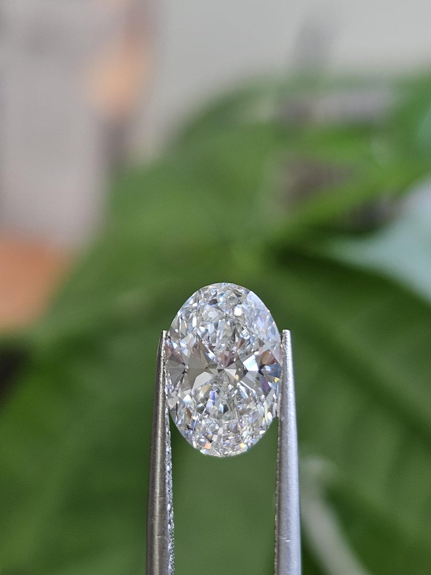 IGI 2.07CT OVAL D VS1