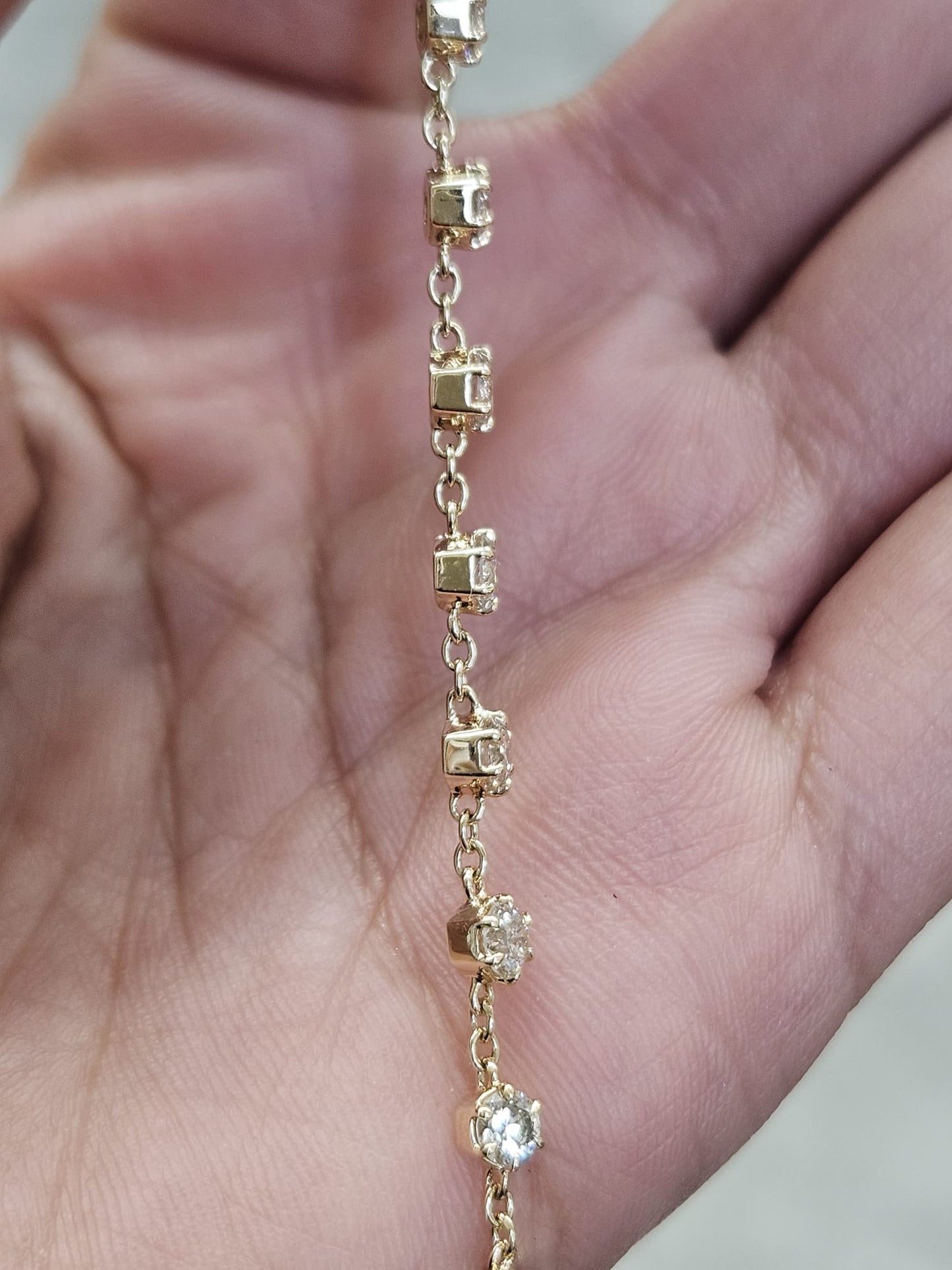 CGRL Certified Round Natural Diamond Yellow Gold Bracelet