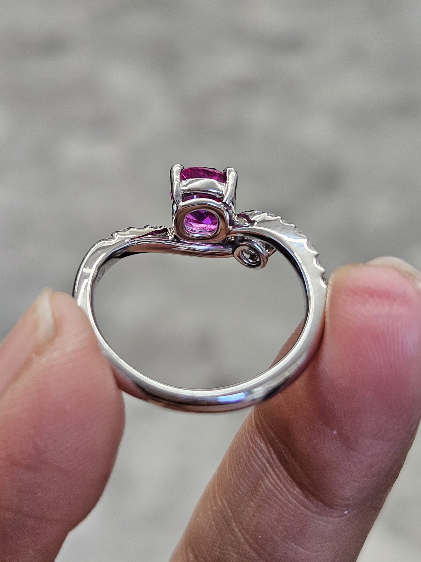 1.13ct Natural Ruby & Diamond Platinum Ring