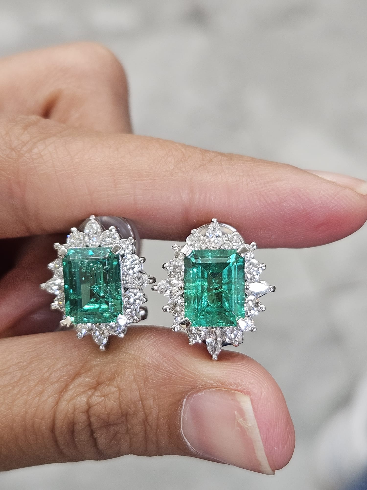 Green Emerald White Gold Earring