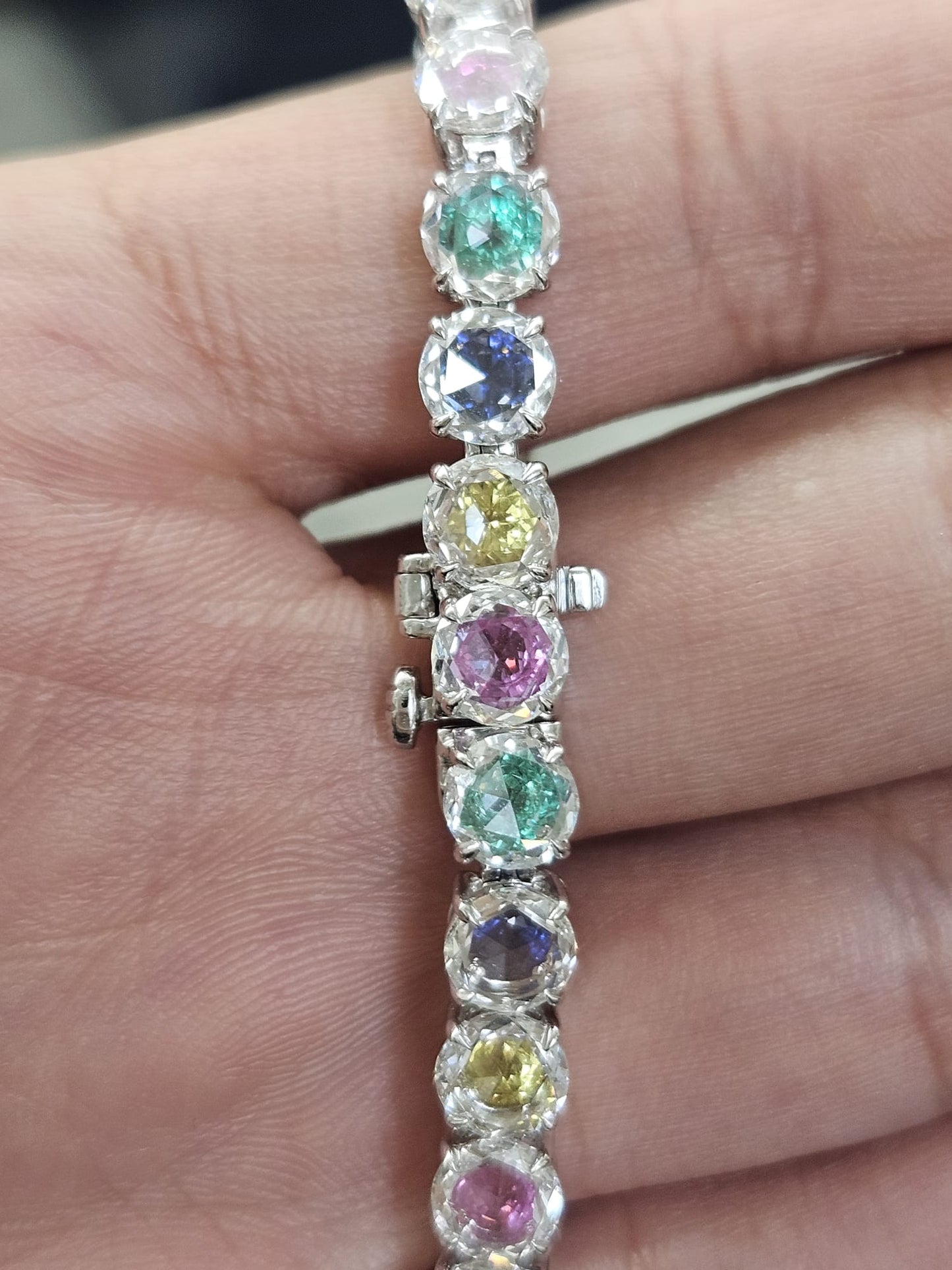 15.82cttw Rose cut Multi-colored Round Lab Diamond 7.5" Bracelet