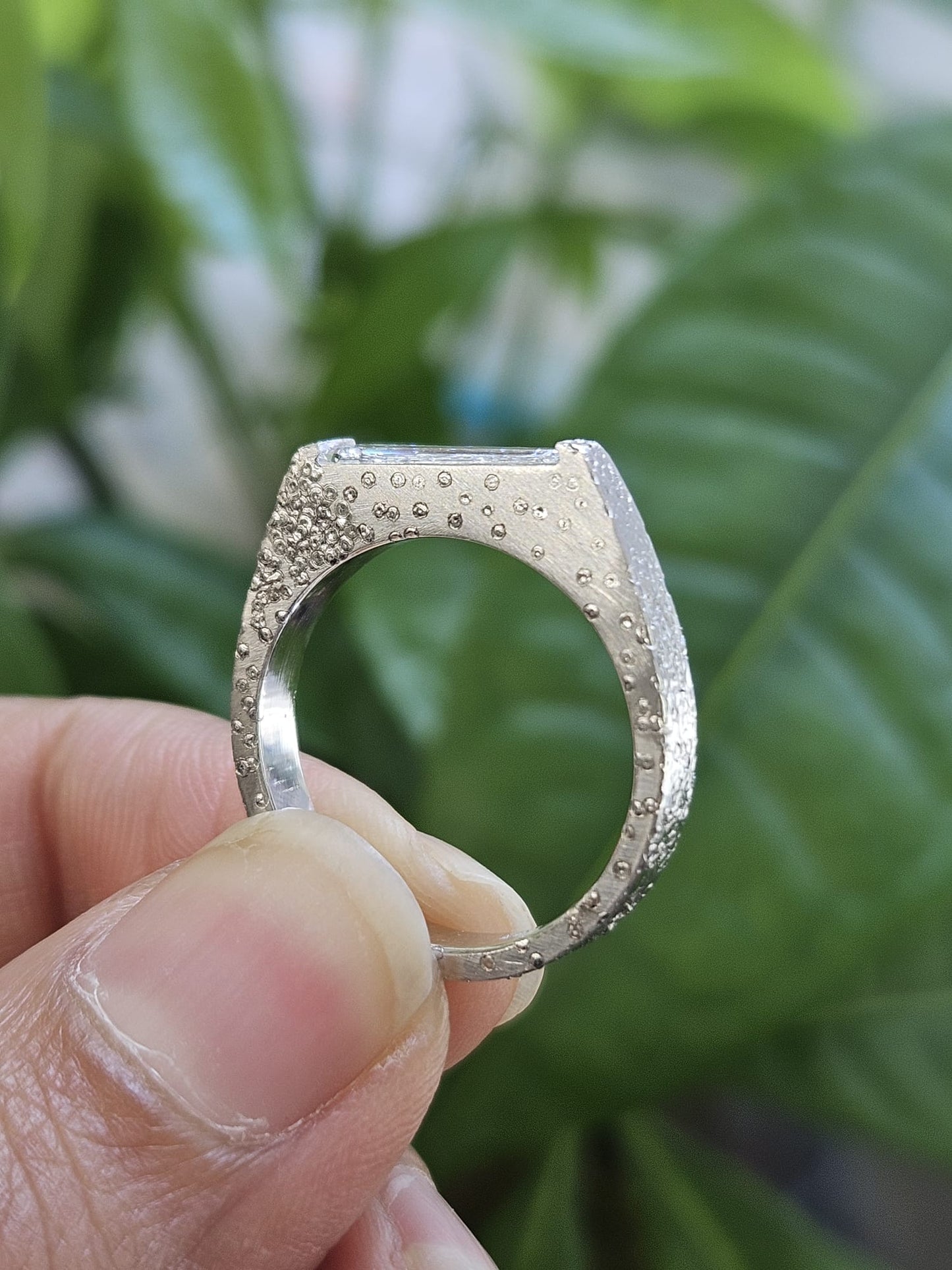 0.48ct Natural Diamond White Gold Lesor Spot finished Ring